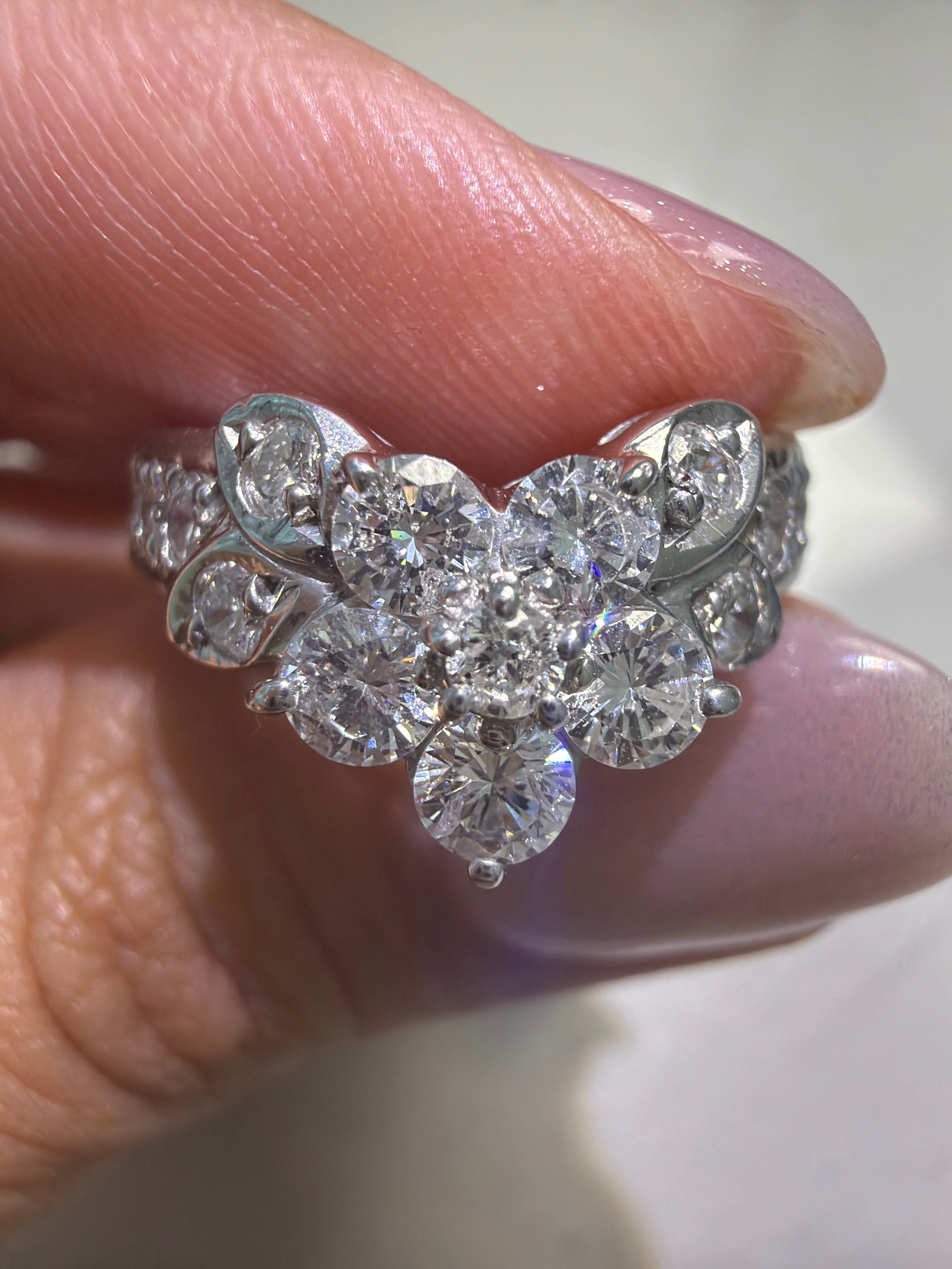Luxury Promise Diamond Ring in PT900 / D 4459 JJC0630