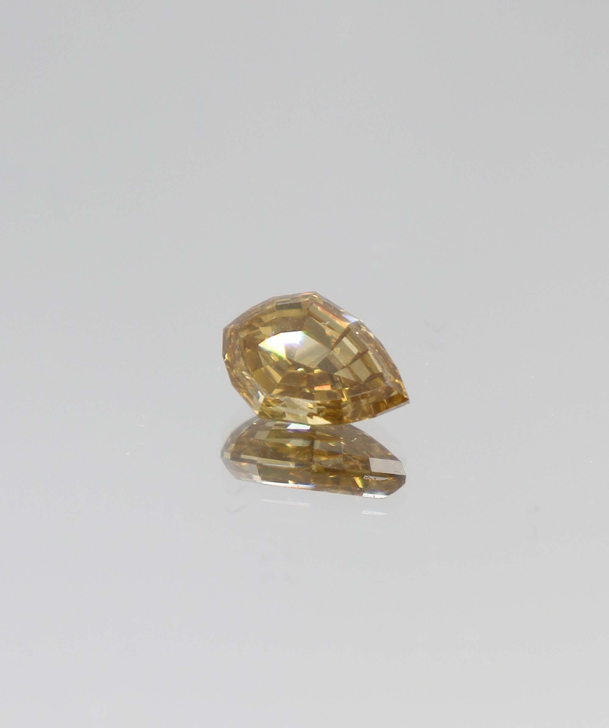 Luxury Promise 2.54ct greenish champagne antique step-cut pear diamond DXBCS4384