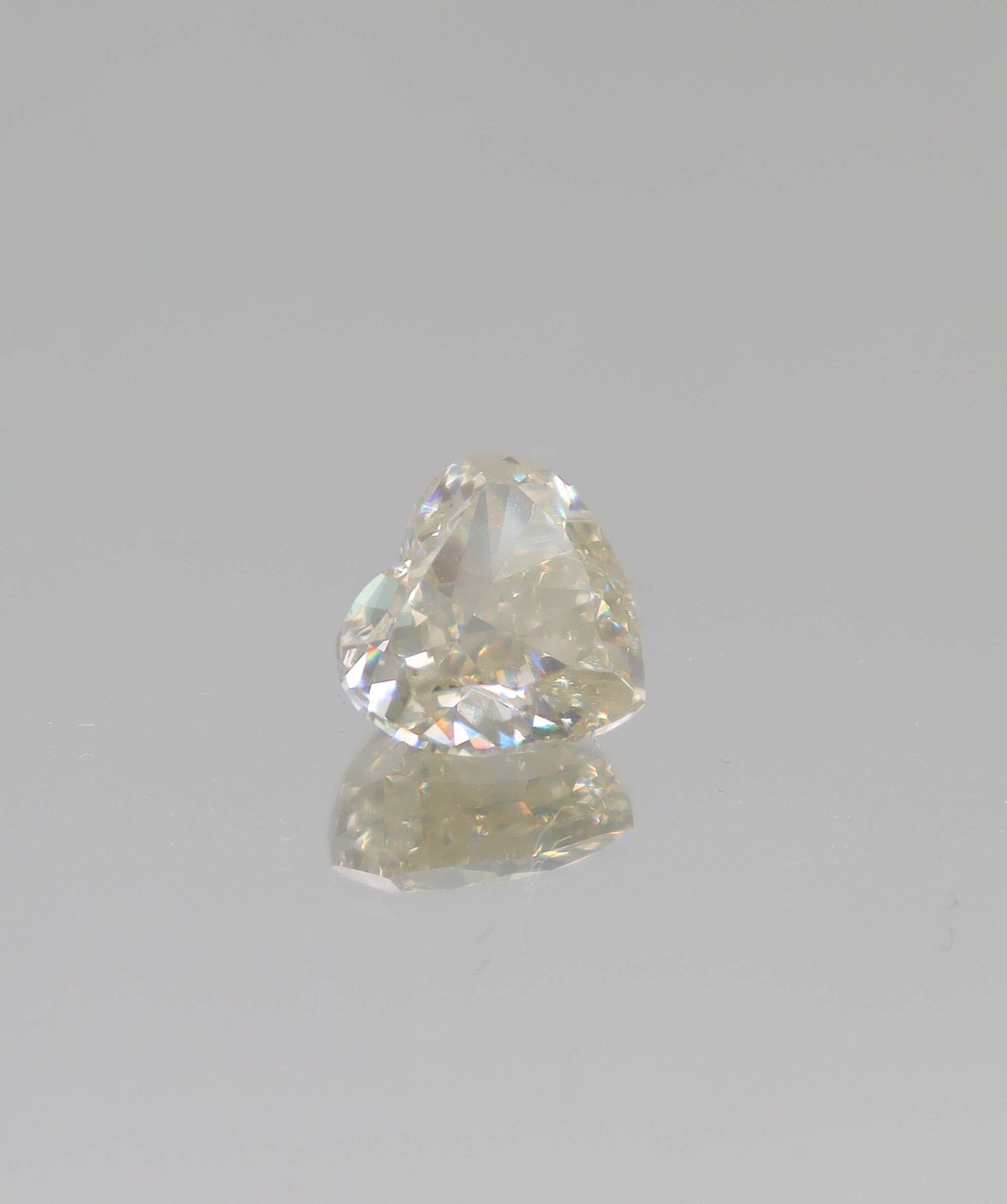 Luxury Promise 5.05ct champagne heart diamond DXBCS4382