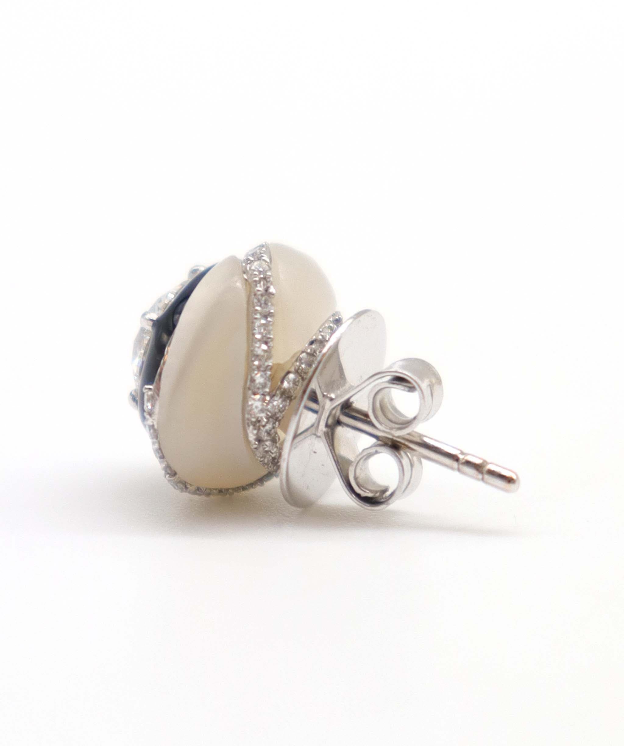 Luxury Promise EARRING GOLD WT 4.18 DIA WT 1.89 GEM WT 6.35