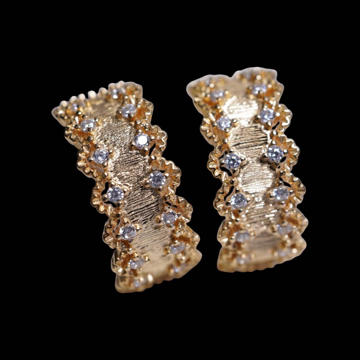 Luxury Promise Silver 925 Wave Hoop Earrings, Made in Italy 6.5g
