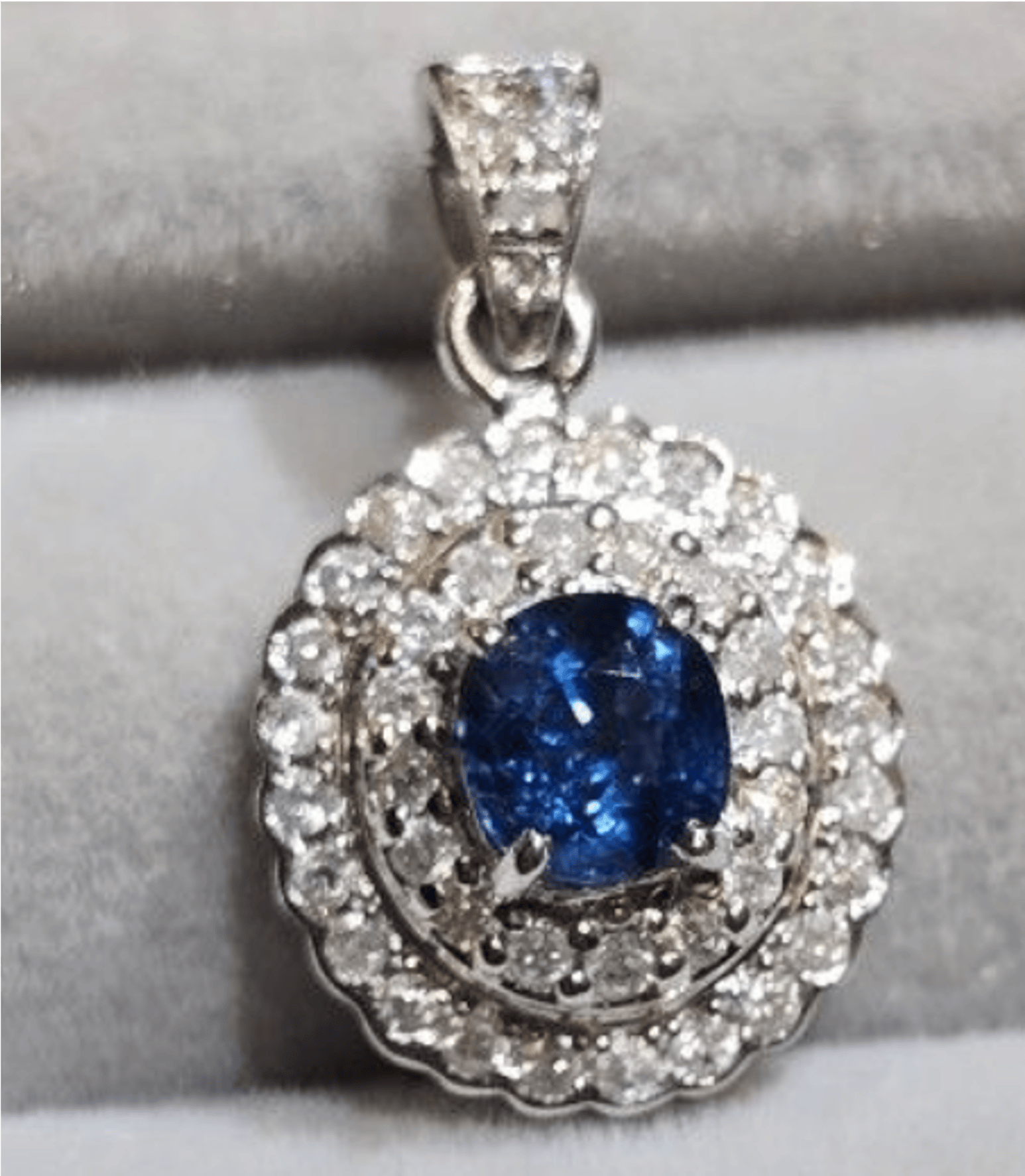 Luxury Promise 0.46ct Sapphire Pendant SYCB43