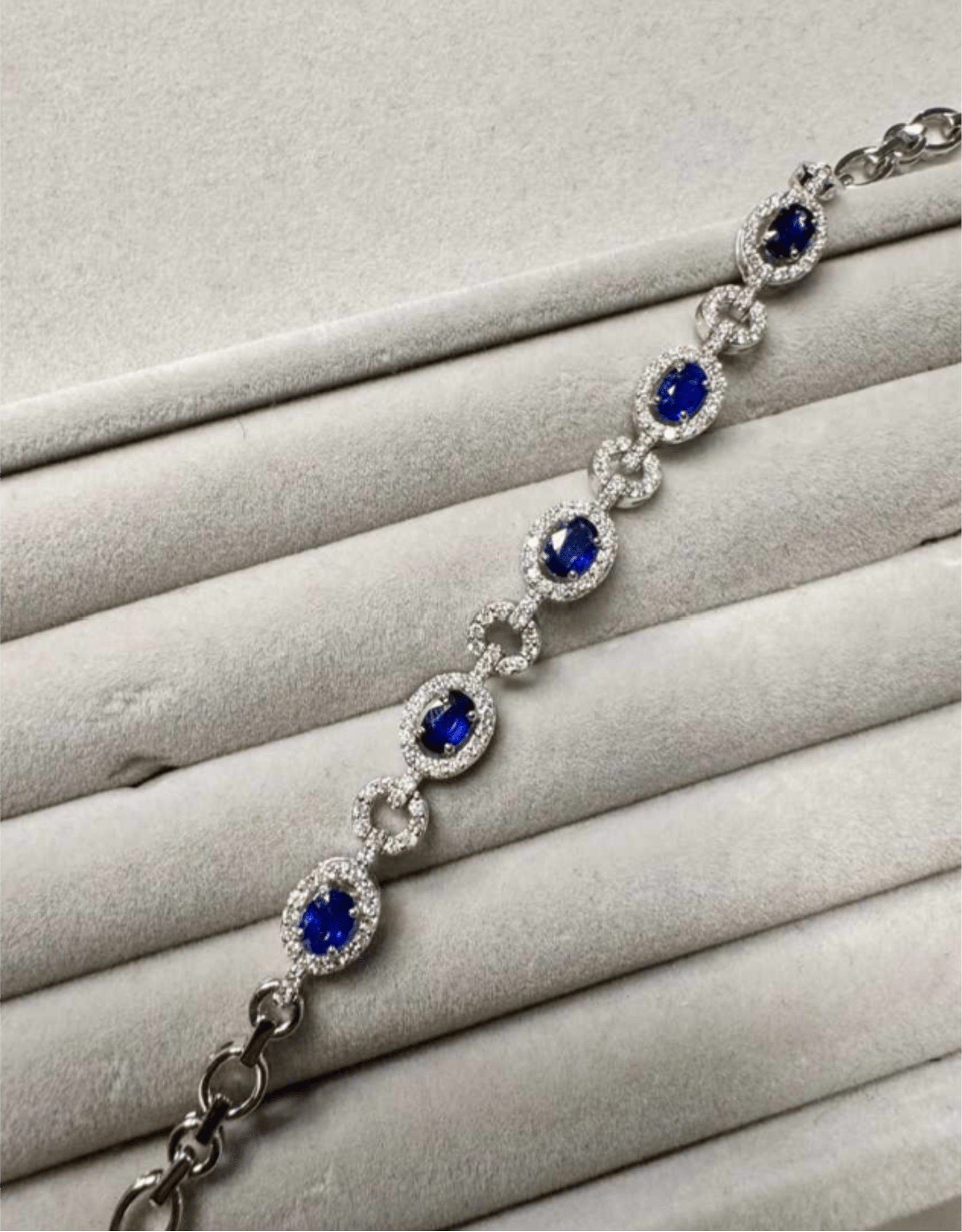 Luxury Promise 1.88ct Unheated Burma Sapphire Bracelet SYCB35