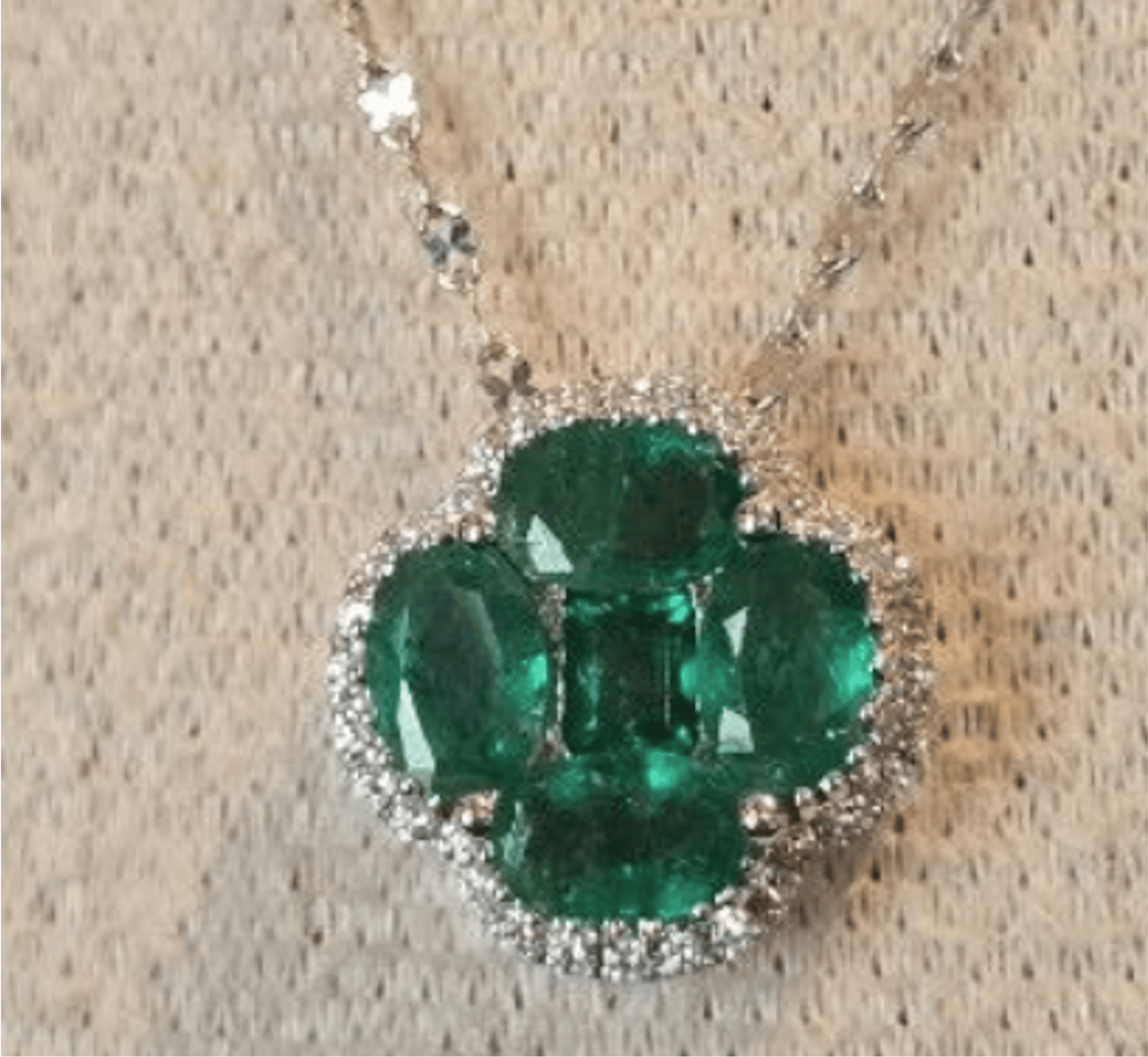 Luxury Promise 1.93ct Natural Emerald Pendant with natural diamonds in 18K gold setting SYCB11