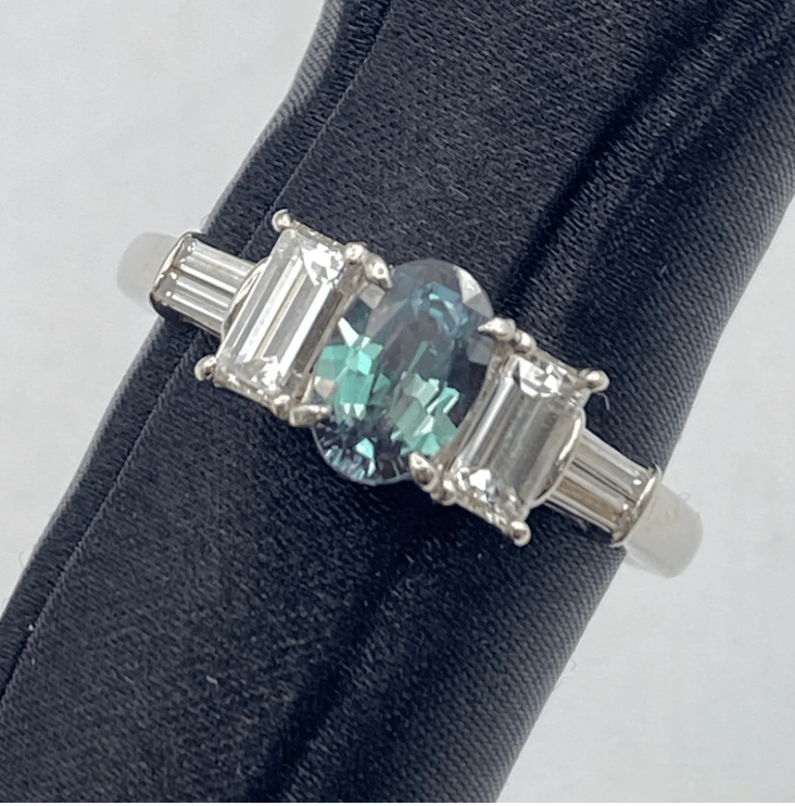 Luxury Promise Brazil Pt900 Alexandrite Ring AL0.945 D1.04 6.6g GIA Certified US 9 55617