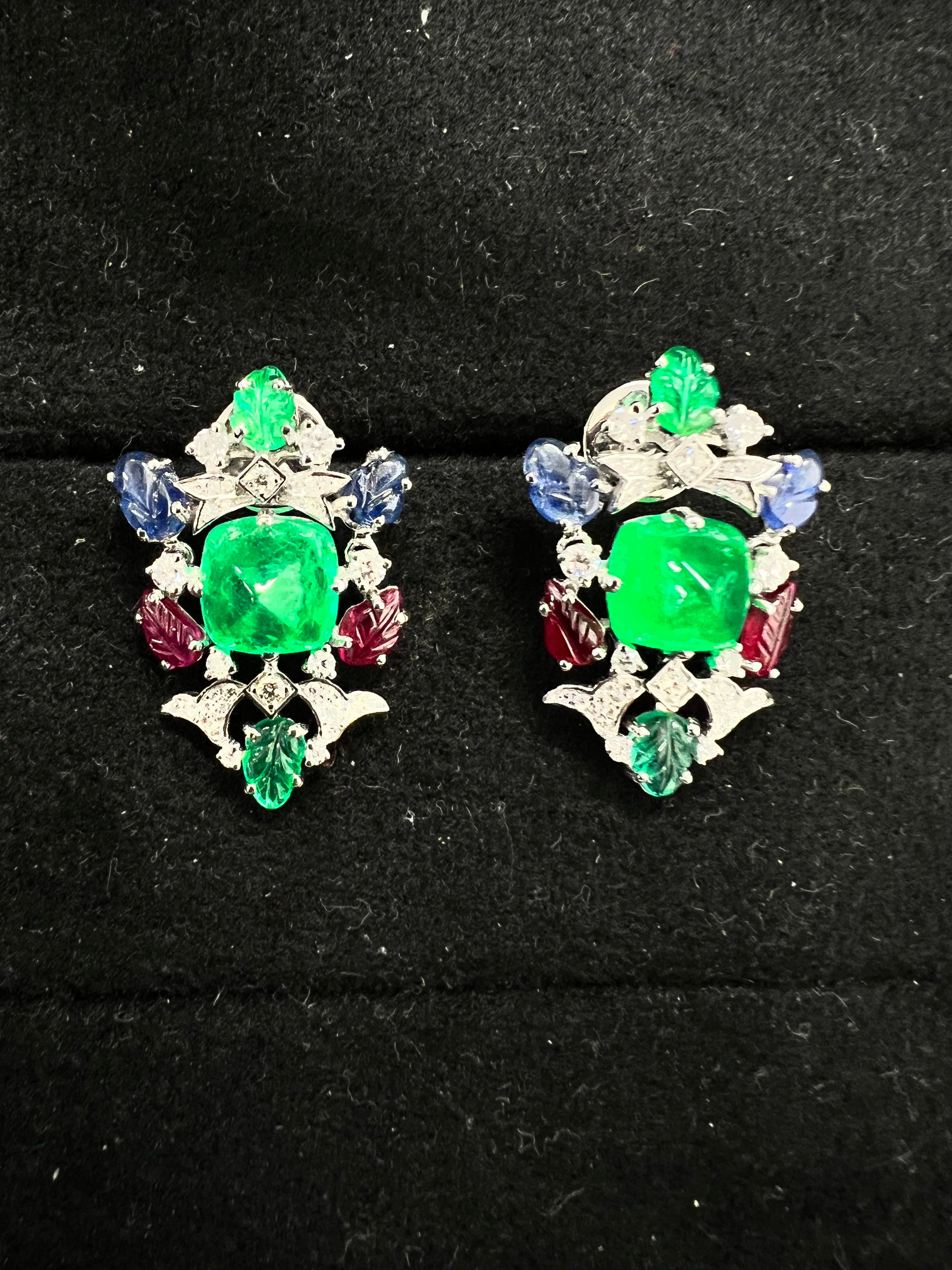 Luxury Promise K18WG Minor INT. GREEN Emerald EARRING CX8951