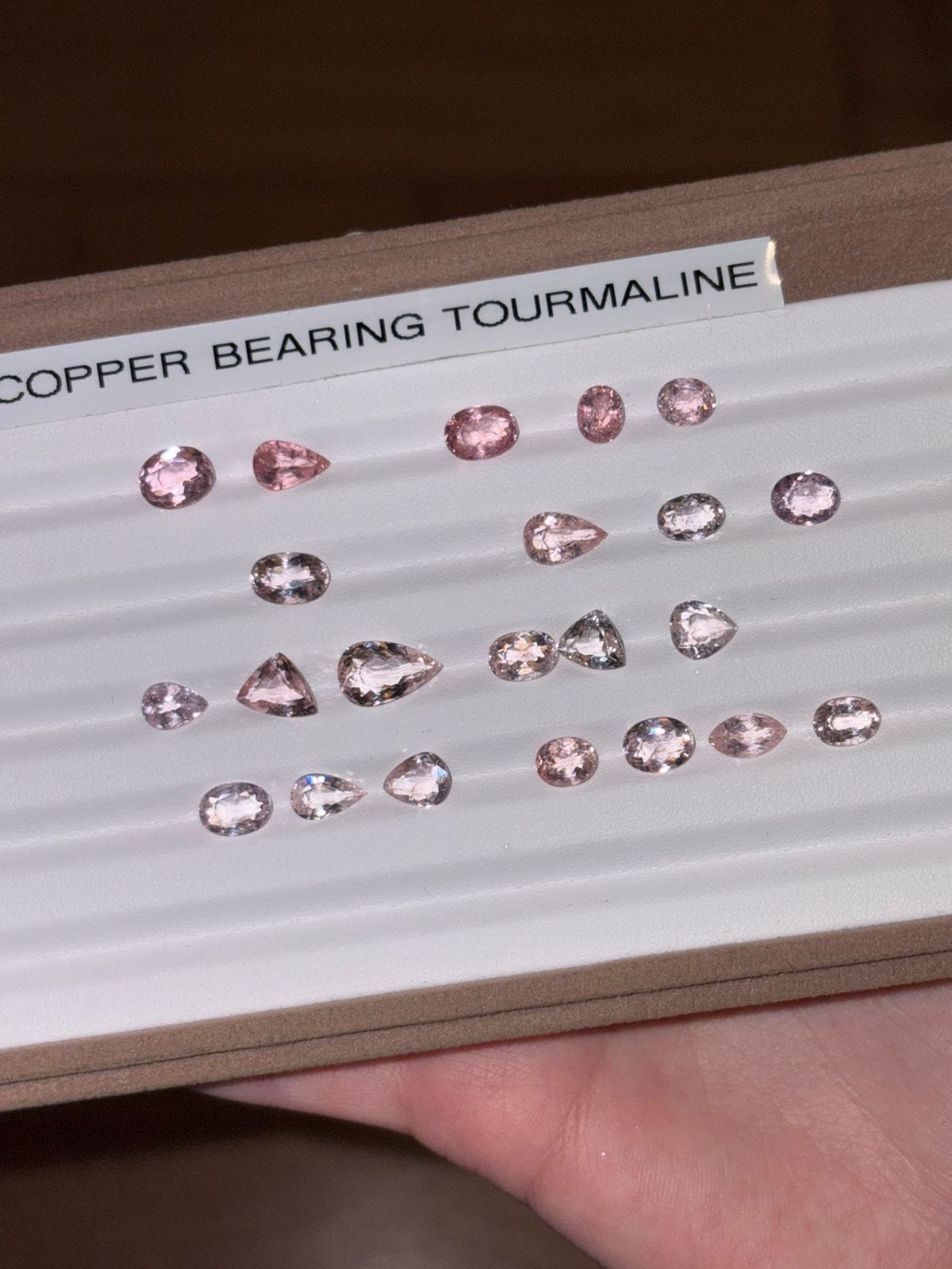 Luxury Promise 36.15ct Pink Copper Bearing (P-29) Set of 25 DXBCD1601