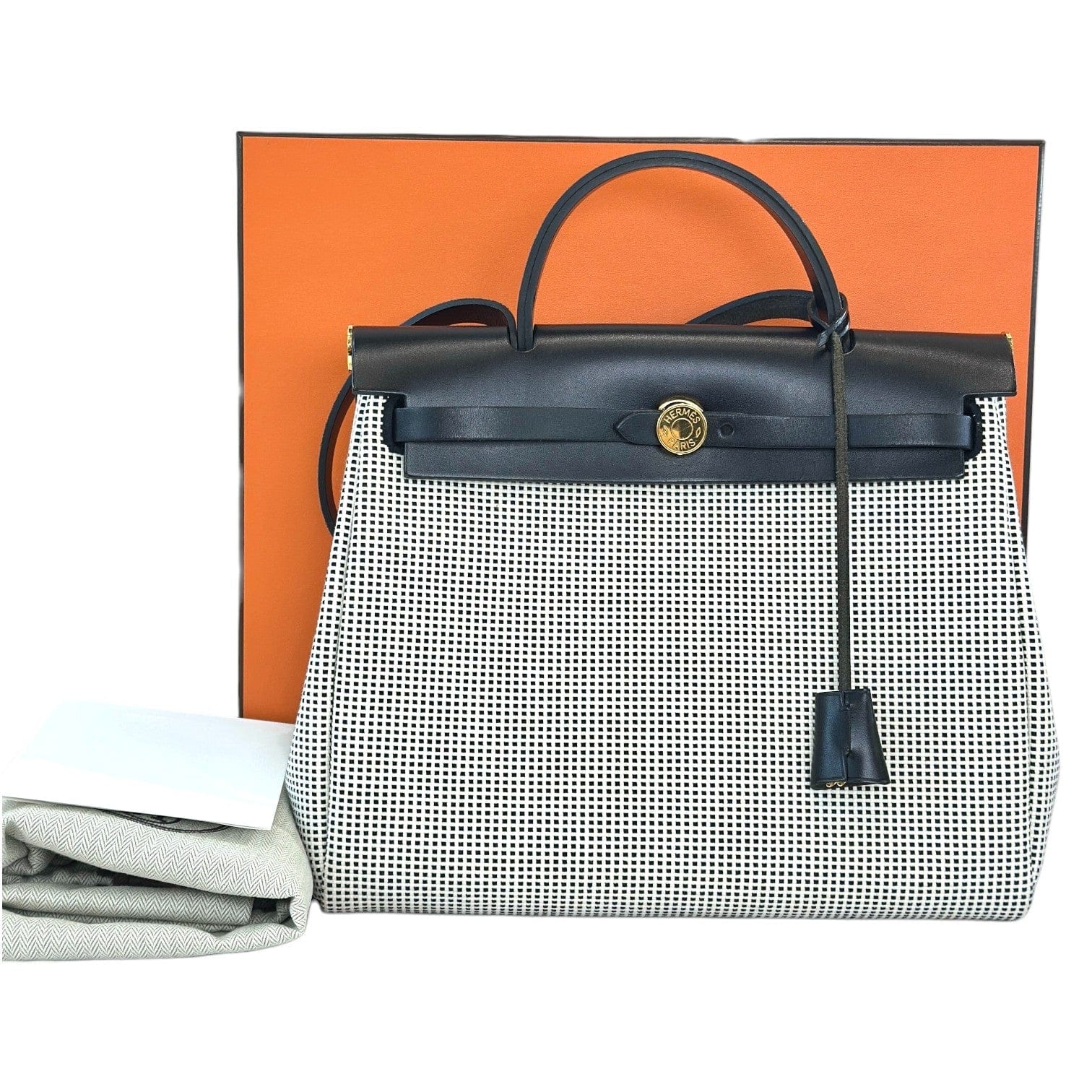 Luxury Promise Hermes Herbag Zip 31 Black/White