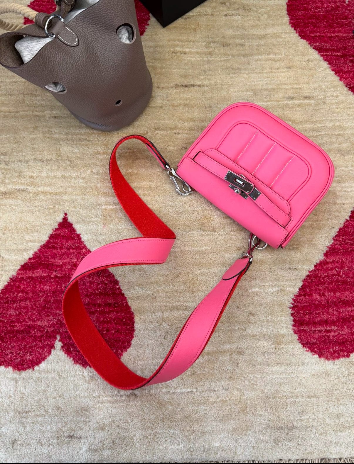 Luxury Promise HERMES BERLIN MINI ROSE AZALEA AVCB1034