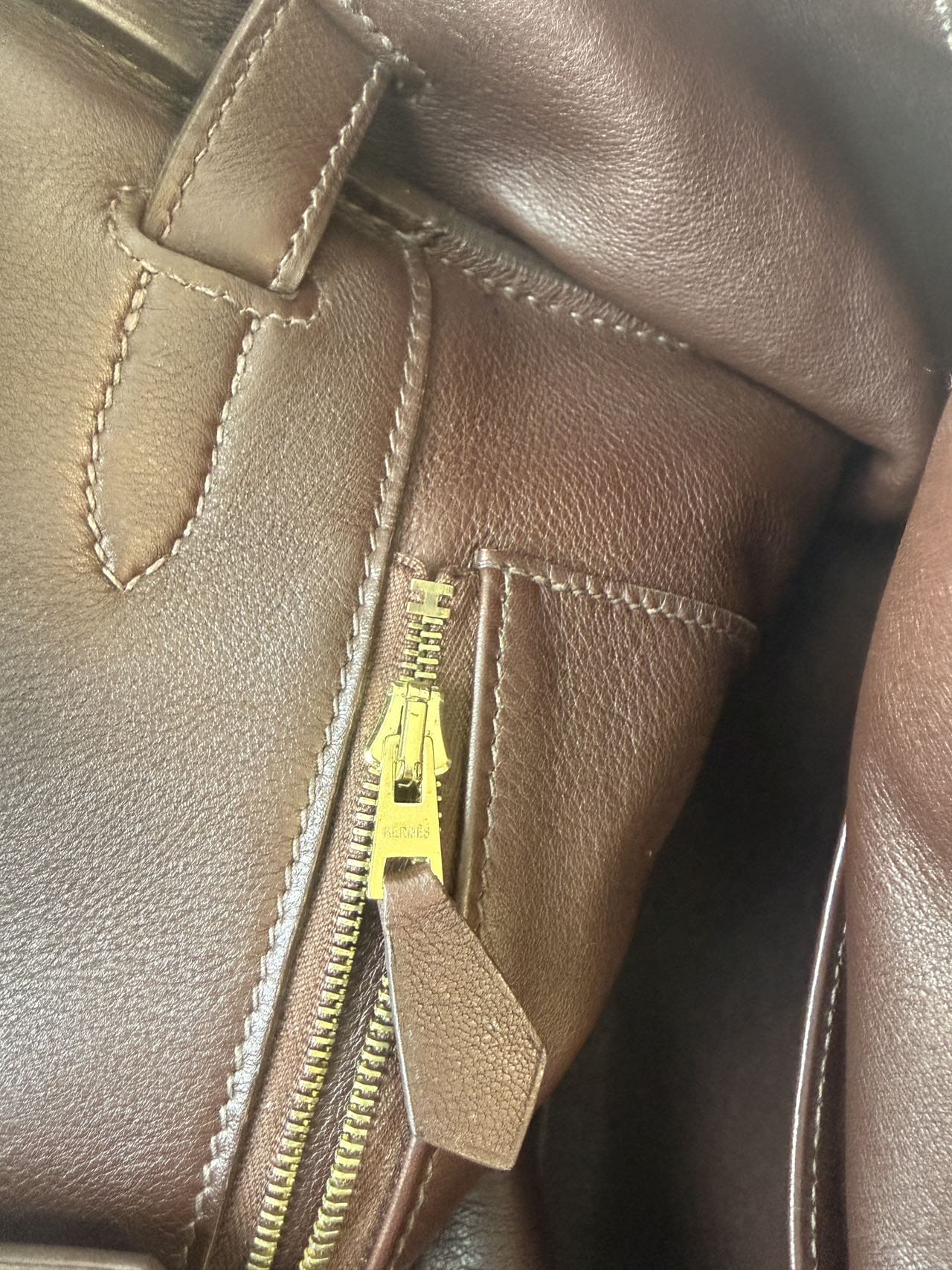 LUXURY PROMISE Hermès Birkin 35 in Mocca Box Calfskin with Gold Hardware