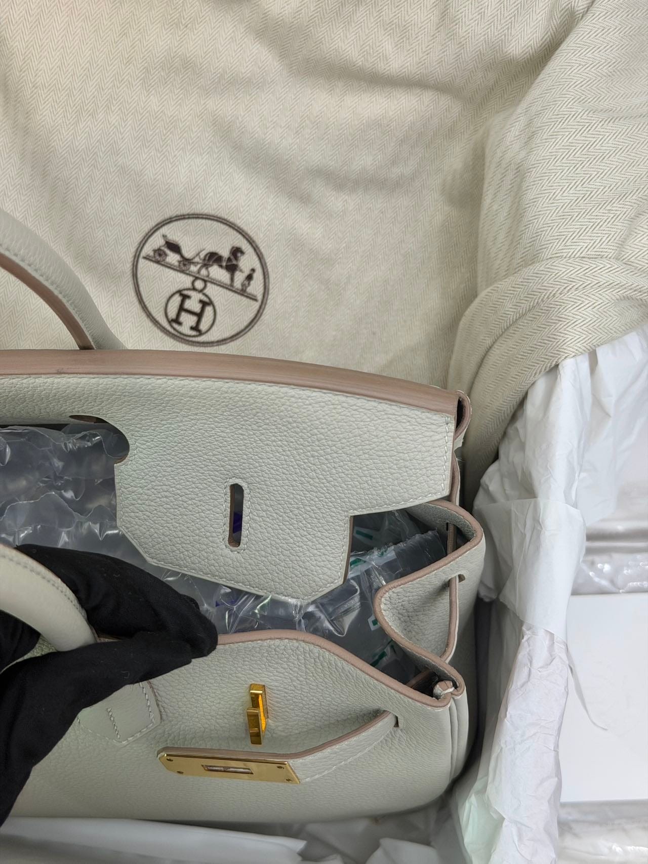 LUXURY PROMISE Hermès Birkin 35 Togo Pearl Gray Gold Hardware Y Stamp