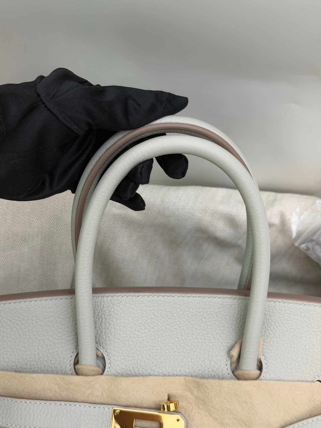 LUXURY PROMISE Hermès Birkin 35 Togo Pearl Gray Gold Hardware Y Stamp