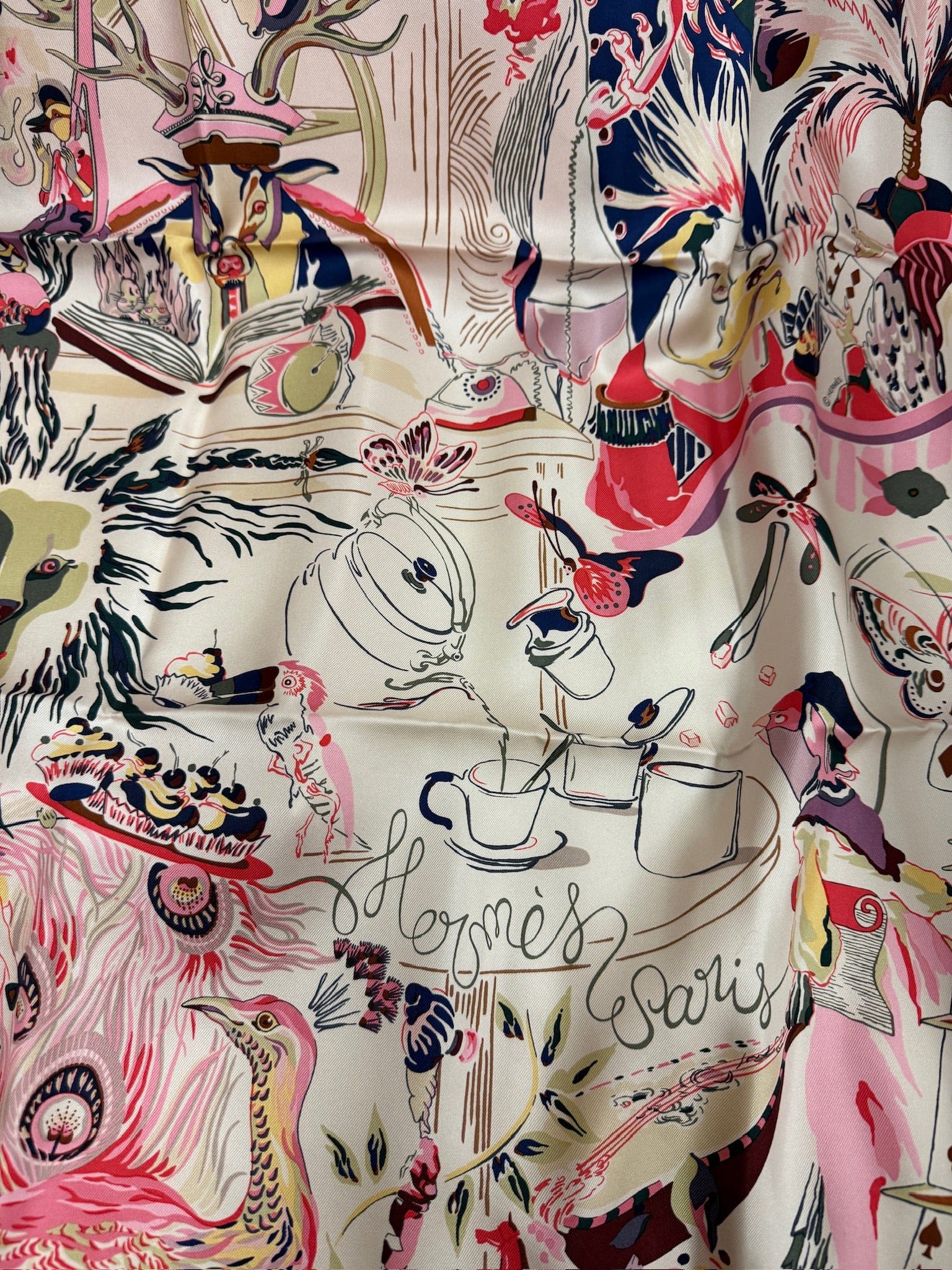 LUXURY PROMISE Hermès "Émile's Fantastic Night" 90cm Silk Scarf – Whimsical Animal & Fantasy Motif – 2025 Spring/Summer Collection