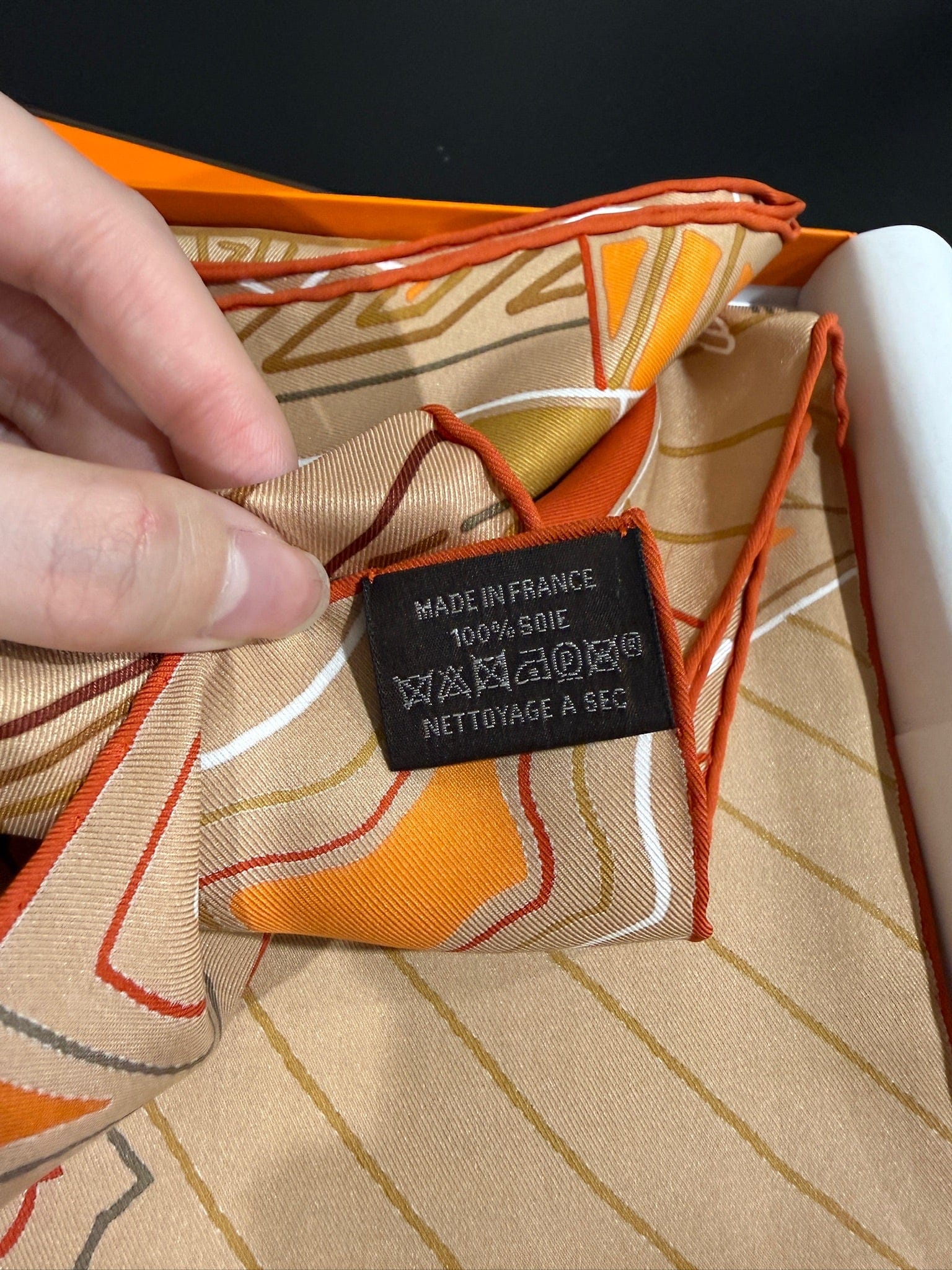 Luxury Promise Hermes Faubourg City scarf 70