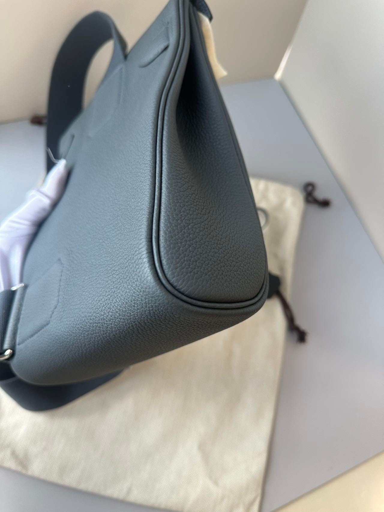 LUXURY PROMISE Hermès Hac a Dos PM Gris Misty Togo Leather Palladium Hardware (W Stamp)