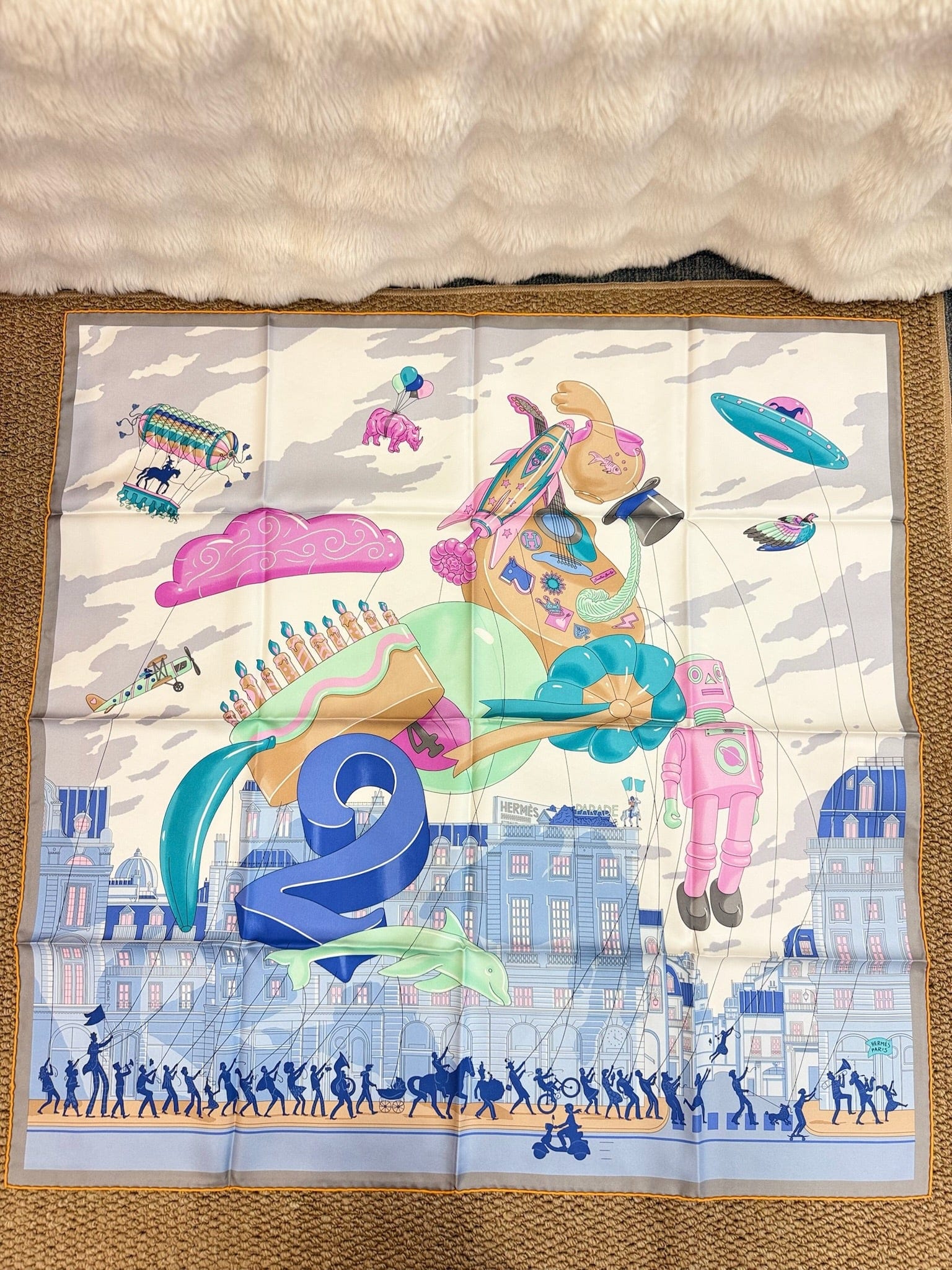 LUXURY PROMISE Hermès "Hermès Parade" 90cm Silk Scarf – Whimsical Balloon & Parade Motif – 2024 Autumn/Winter Collection