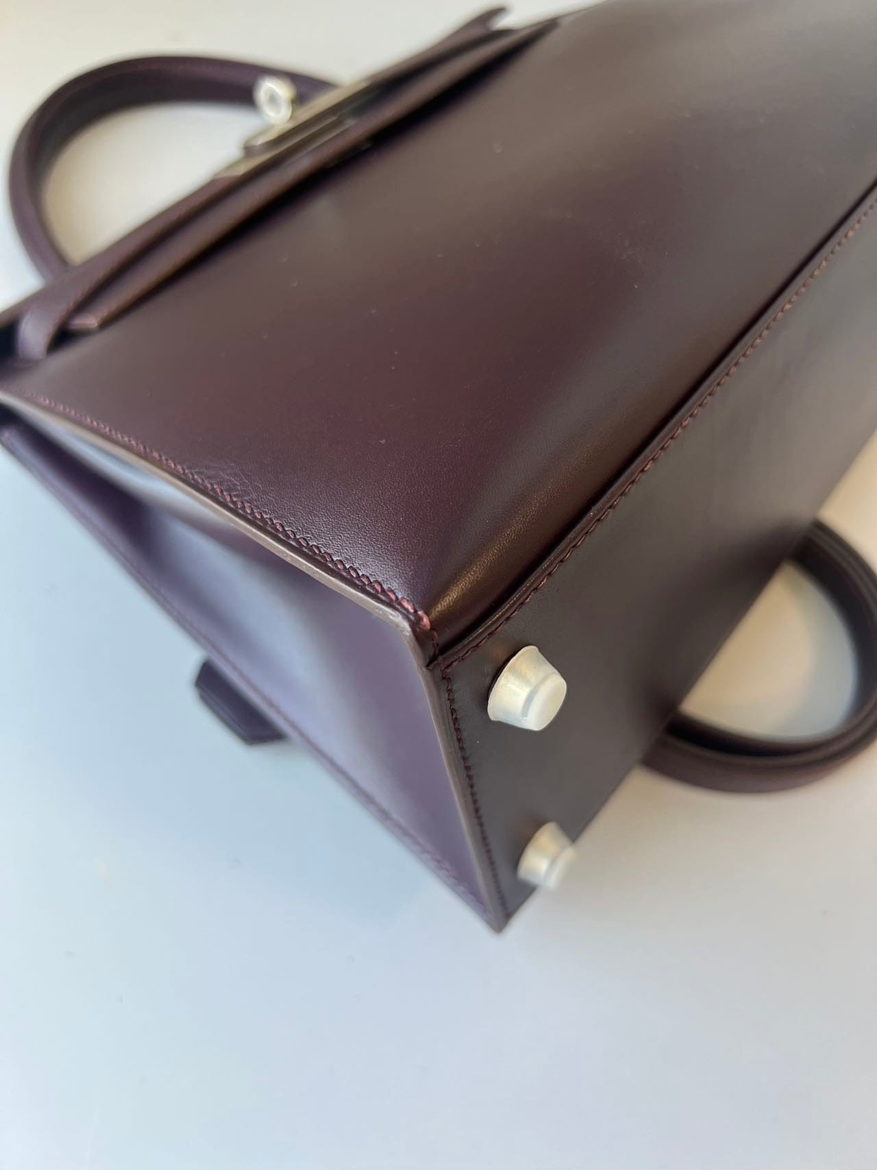 LUXURY PROMISE Hermès Kelly 28 Bordeaux Box | Vintage F | Mint Condition