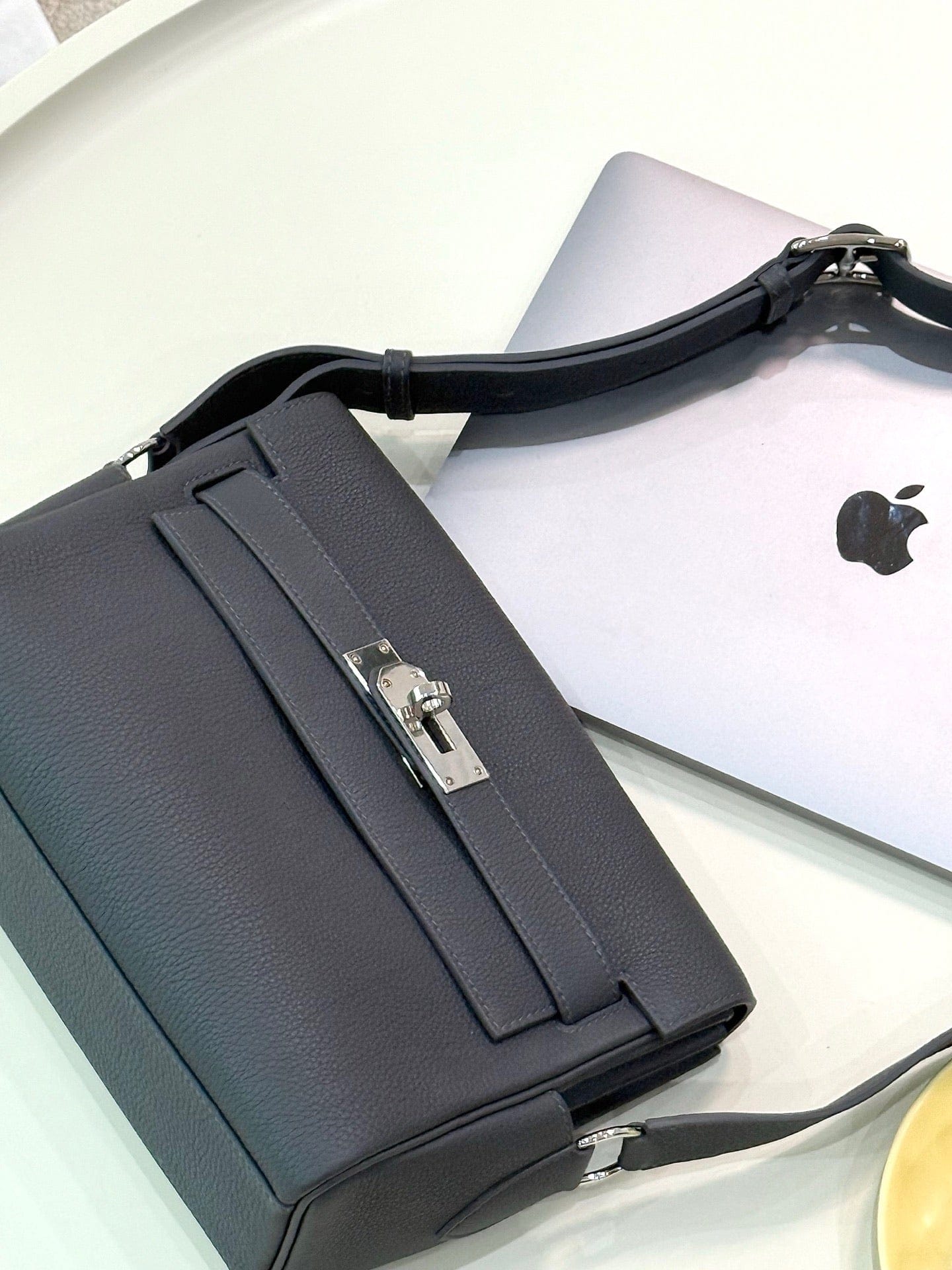 LUXURY PROMISE Hermès Kelly Messenger Adoris Togo Leather – Stamp K