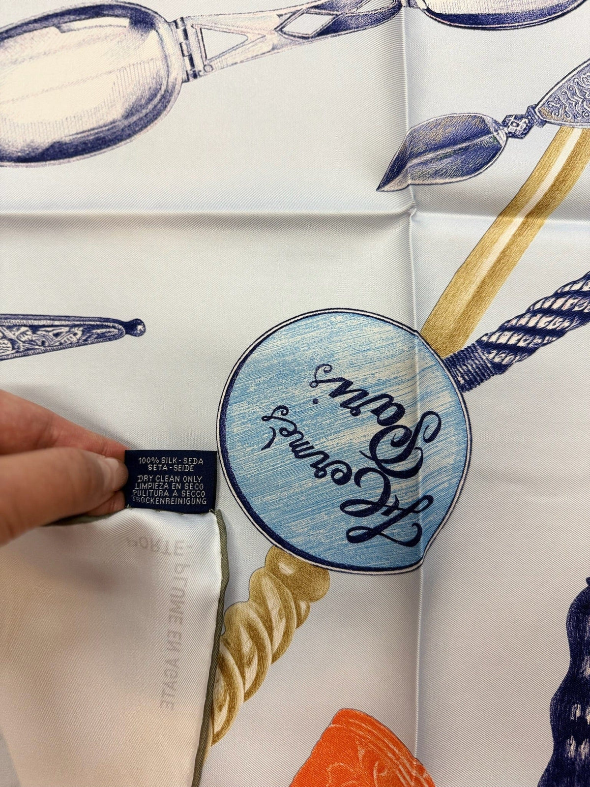 LUXURY PROMISE Hermès "Nous Sommes Inséparables" 90cm Silk Scarf – Vintage Objects Motif – 2024 Autumn/Winter Collection