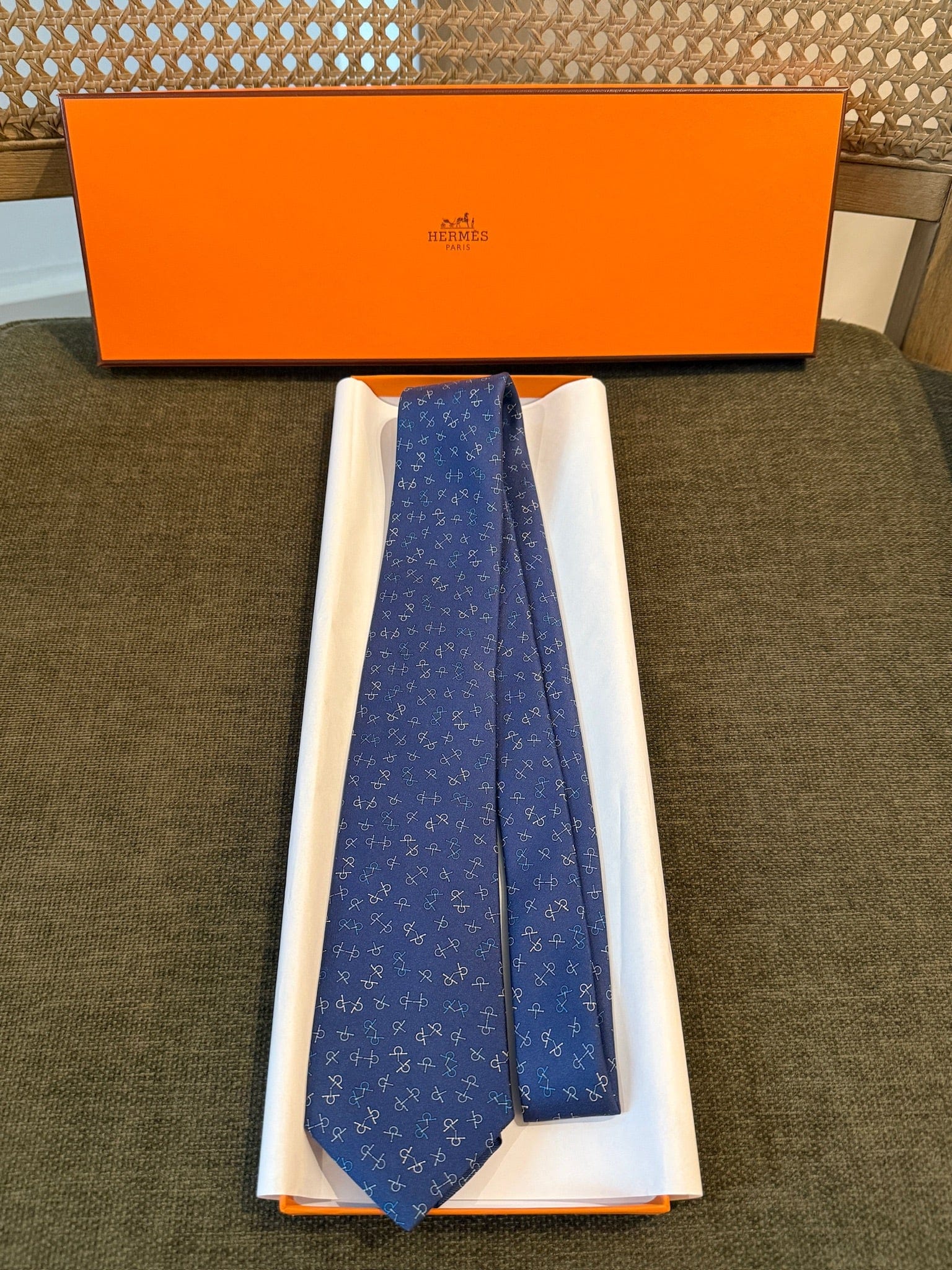 Luxury Promise Hermès Silk Tie Blue Micro Pattern Classic Necktie