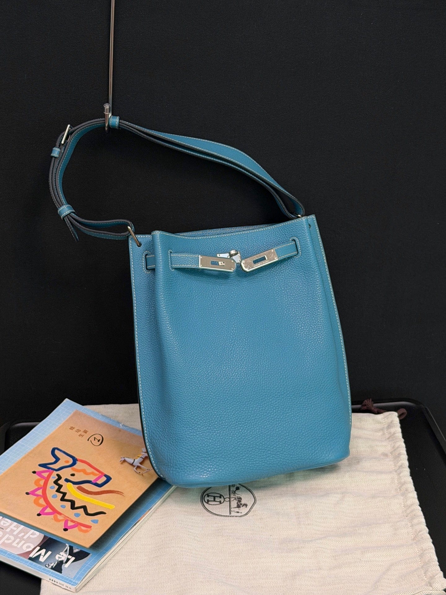 LUXURY PROMISE Hermès So Kelly 22 Bleu Jean Epsom Palladium Hardware (L Stamp) – Pristine Original Condition