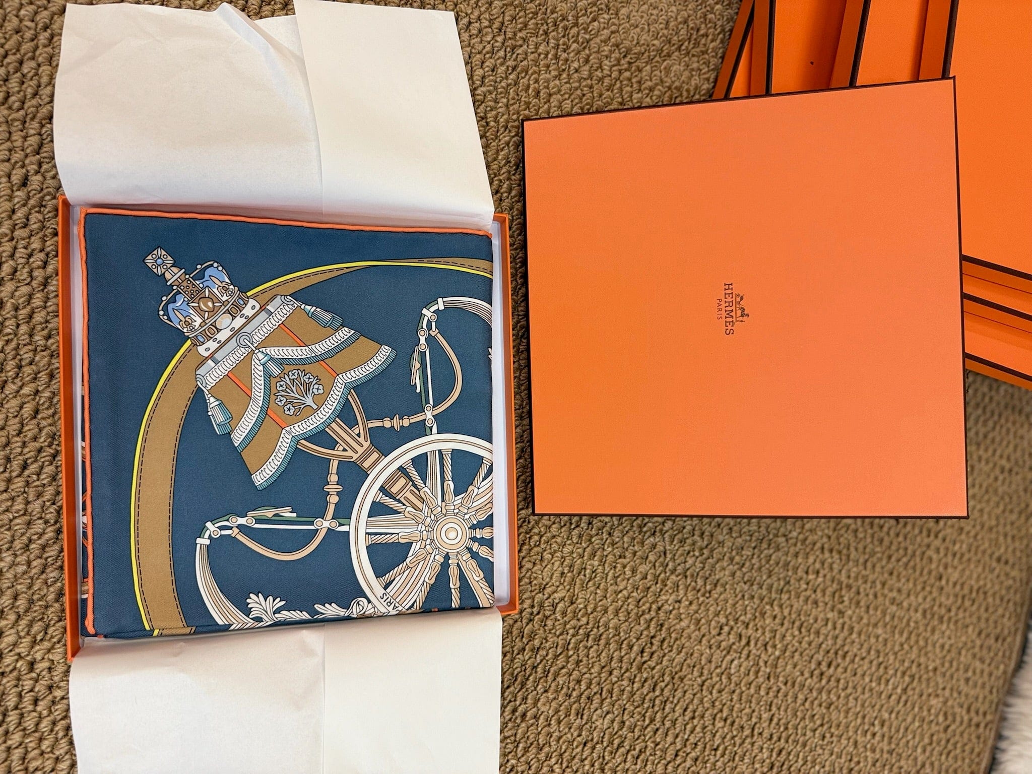 LUXURY PROMISE Hermès “Stately Wheels” 90cm Silk Scarf