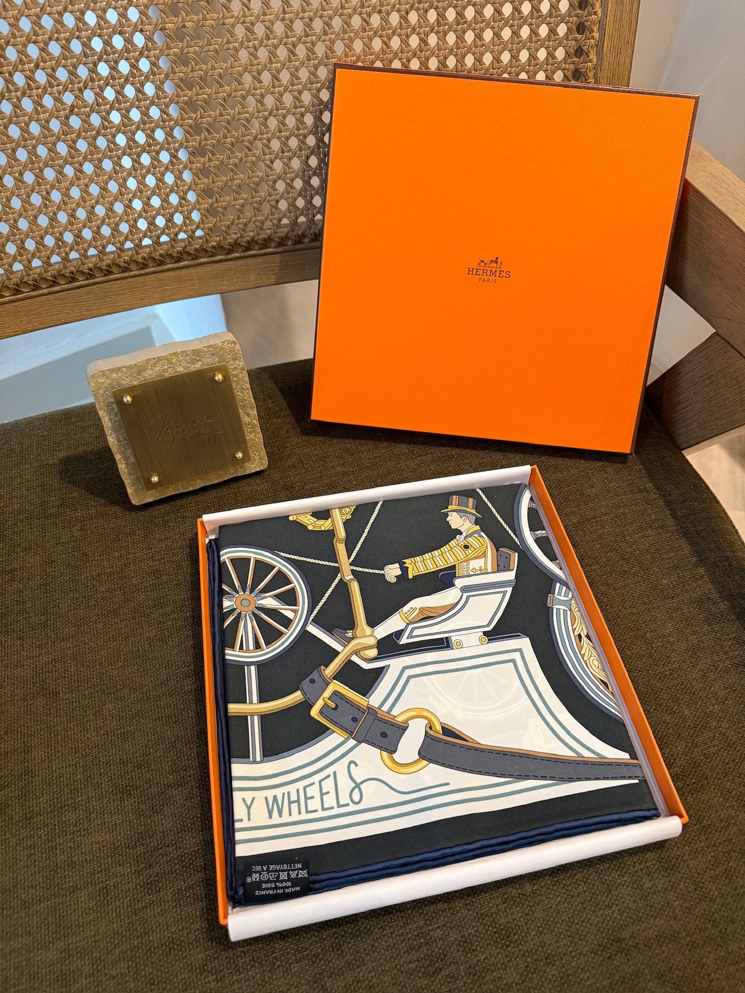 Luxury Promise Hermès Stately Wheels Silk Scarf 90cm