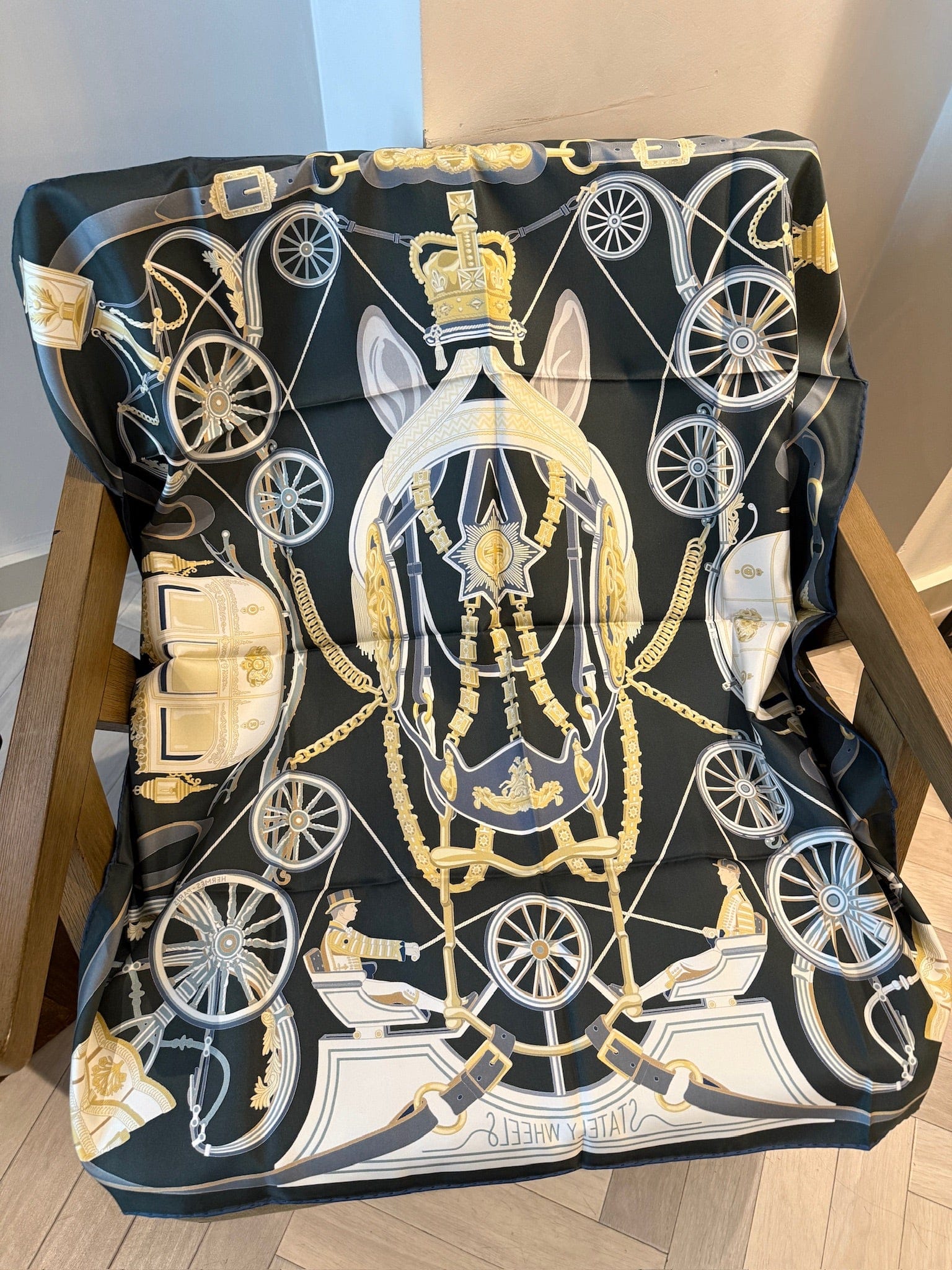 Luxury Promise Hermès Stately Wheels Silk Scarf 90cm