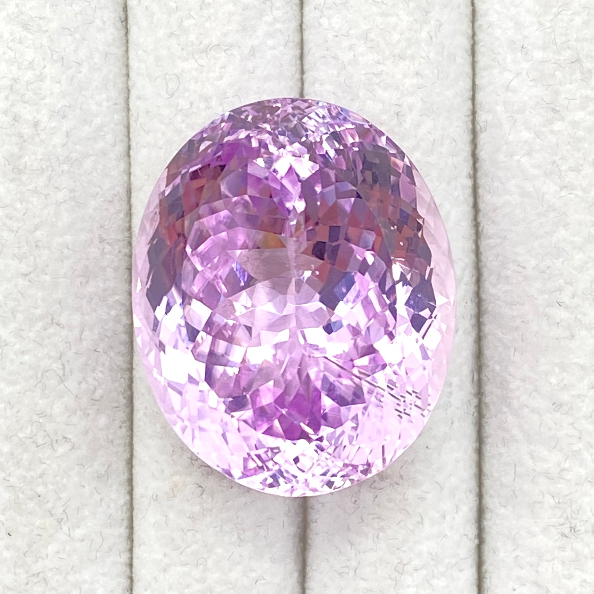 Luxury Promise Japan 25-66994-0 Kunzite Loose KU 109.738 Other