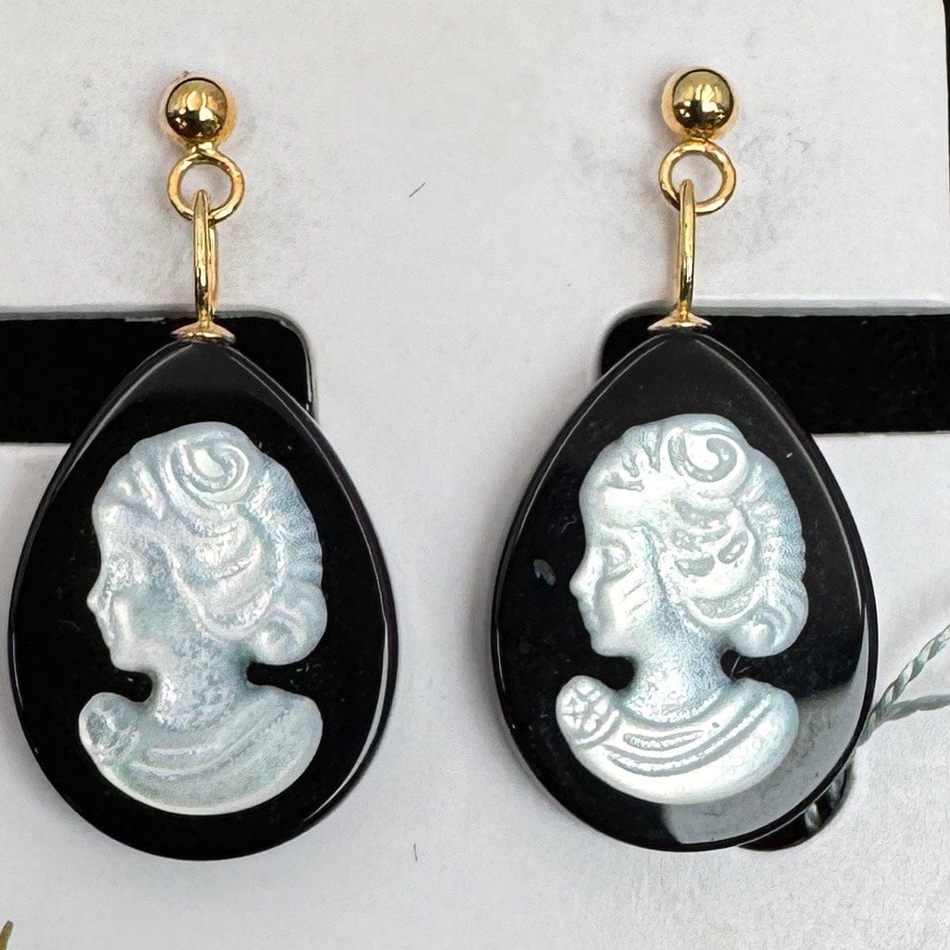 Luxury Promise Japan 31631 K18 Cameo Earrings CM 2.5