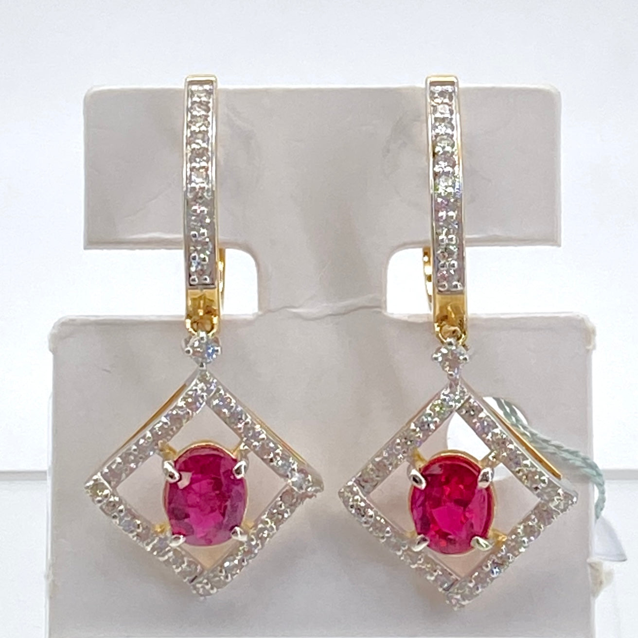 Luxury Promise Japan 44138 Thailand K18 Ruby Earrings R1.08 R1.06 D0.74 minor 6.2g Price*2