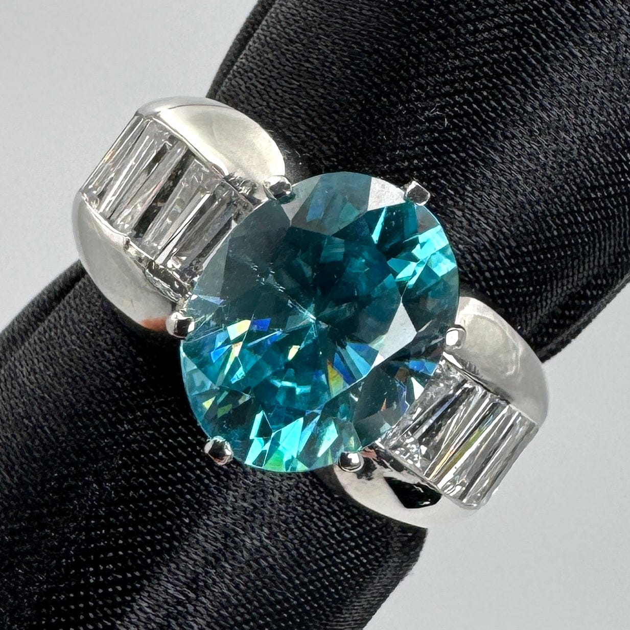 Luxury Promise Japan 45834 Pt900 Blue Zircon Ring BJC4.166 D1.80 10.6g Nippou