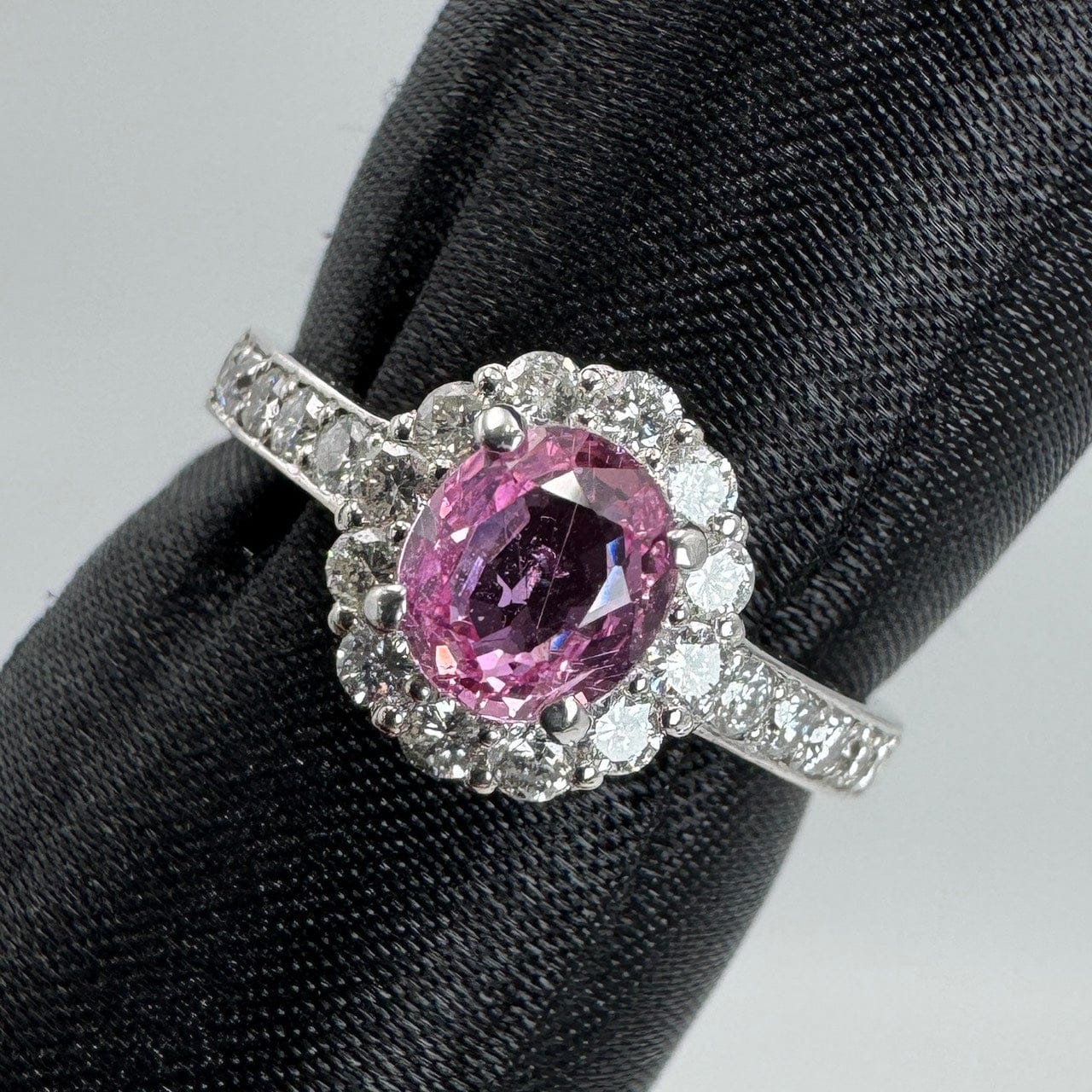 Luxury Promise Japan 46856 Pt900 Paparazzi S Ring PRS0.81 D0.48 Orangey Pink 3.7 AIGS