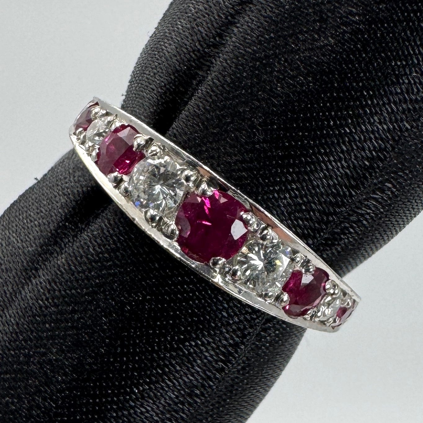 Luxury Promise Japan 47894 Pt900 Ruby Ring R0.57 D0.27 6.1