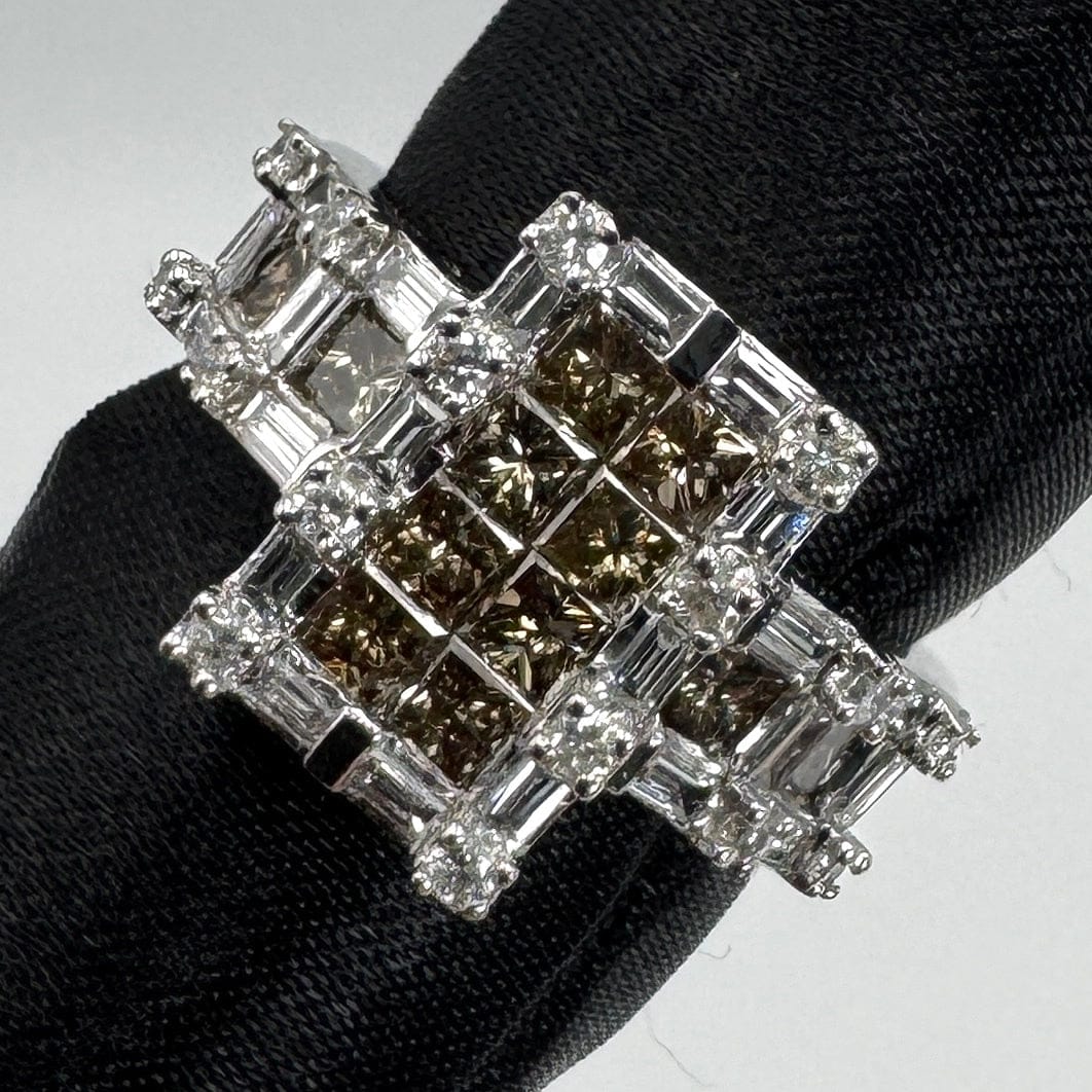 Luxury Promise Japan 48665 K18 Dial Ring D2.00 7.4g