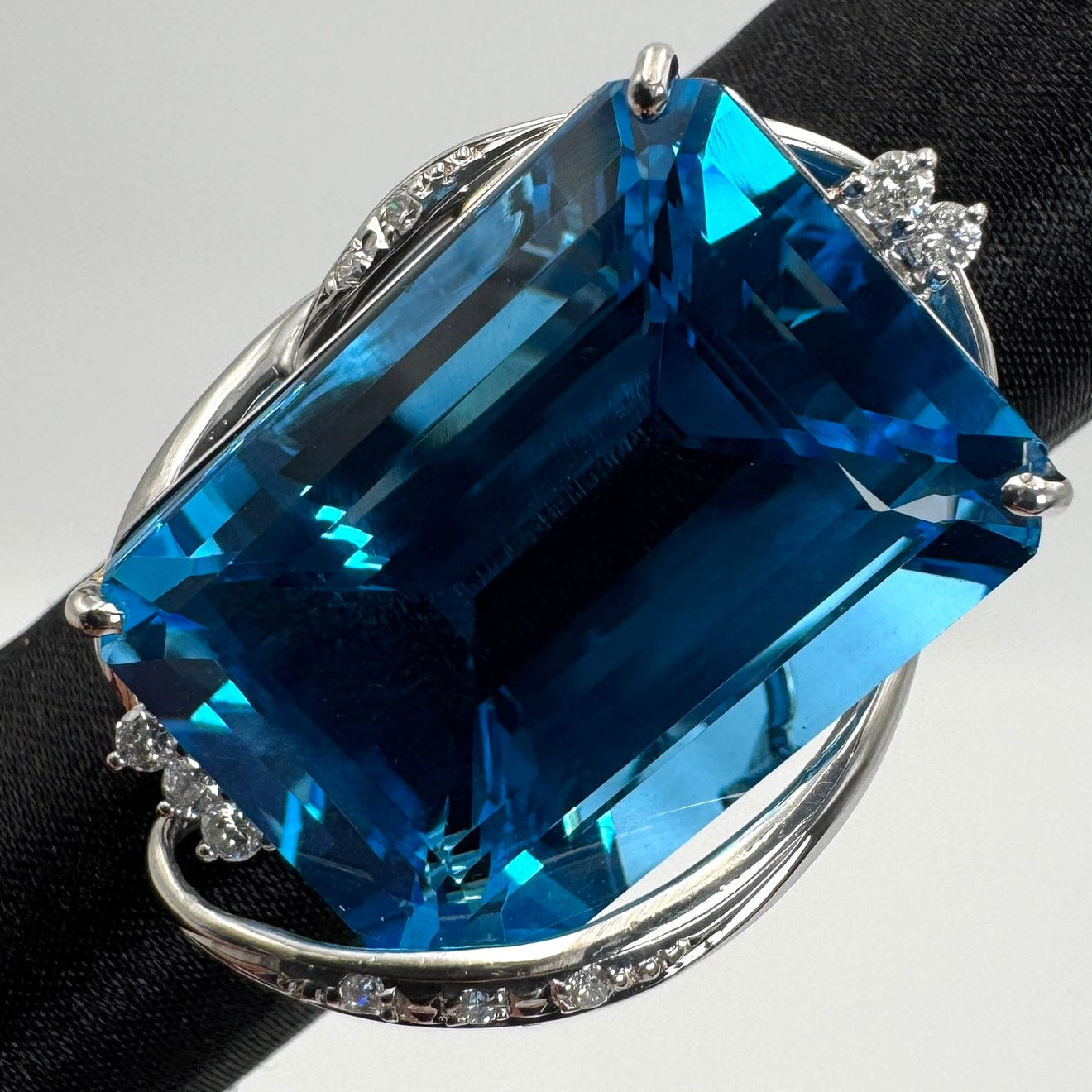 Luxury Promise Japan 48789 Pt900 Blue Pearl Ring BTP47.79 D0.25 22.3g