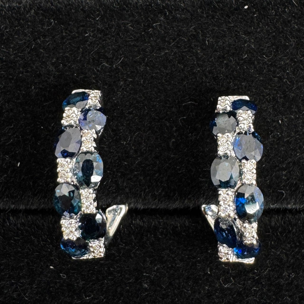 Luxury Promise Japan 49074 18K Sapphire Earrings S1.59*2 D0.06*2 5.8g