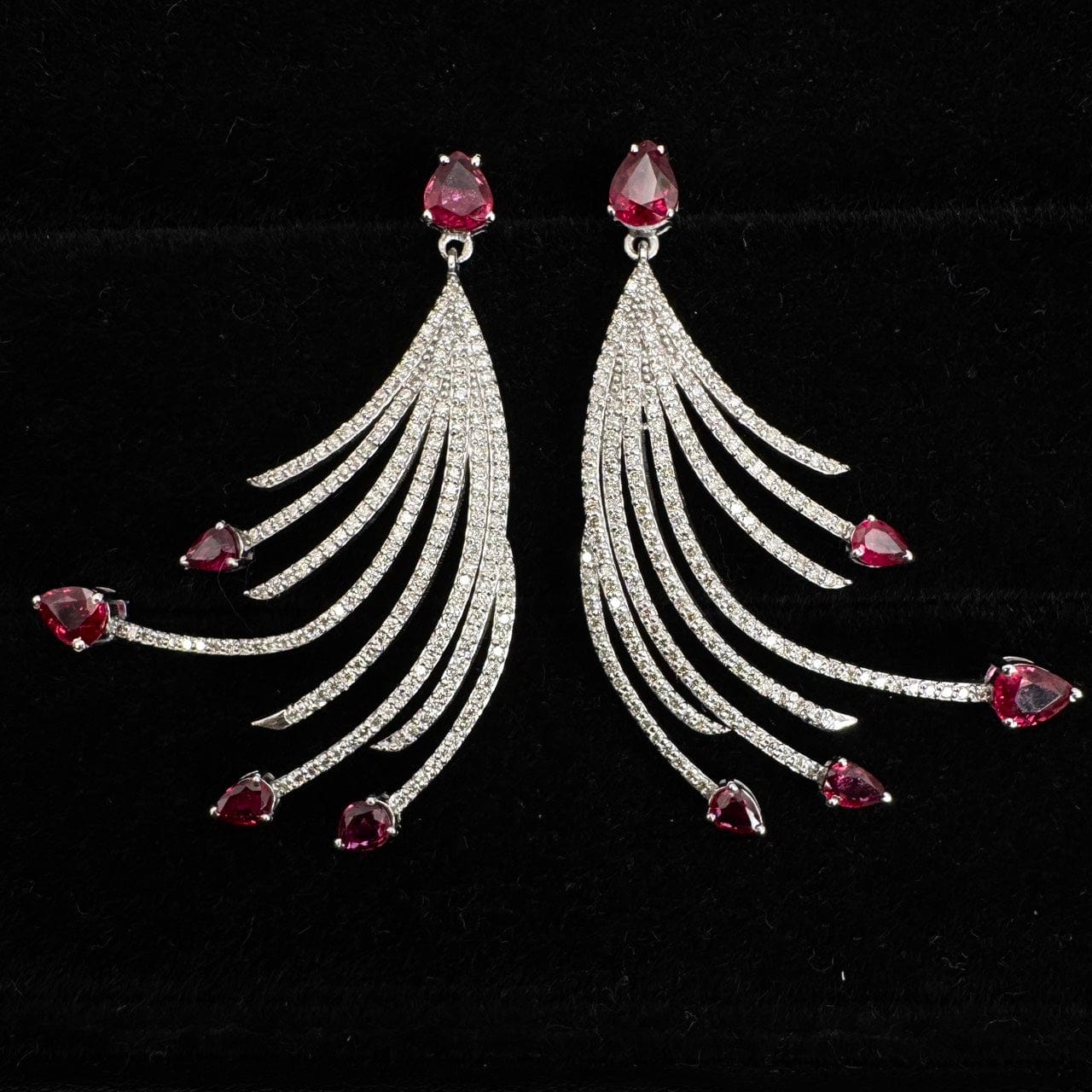Luxury Promise Japan 49233 K18WG/PT900 Ruby Earrings R3.10 D2.05 10 Medium Mirror