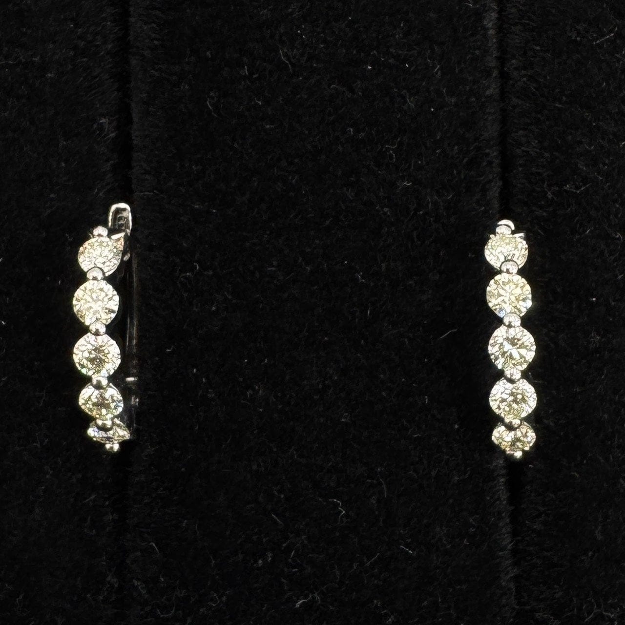 Luxury Promise Japan 49369 Pt900 Dial Earring D0.50*2 6.4