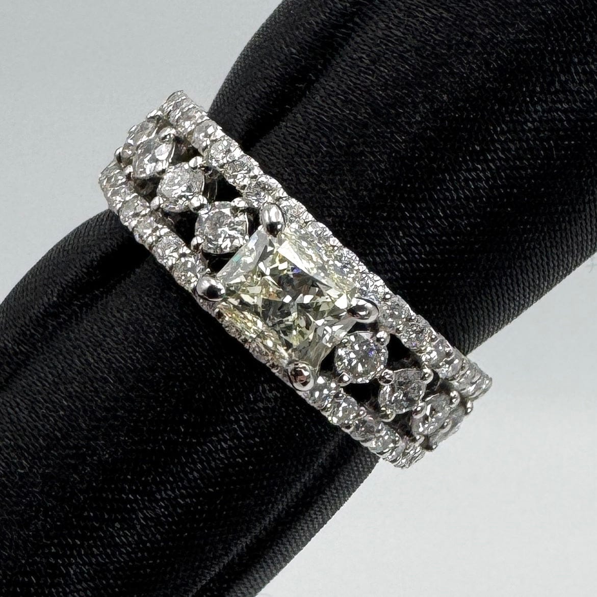 Luxury Promise Japan 49442 Pt900 Dial Ring D1.010 D0.87 6.7g