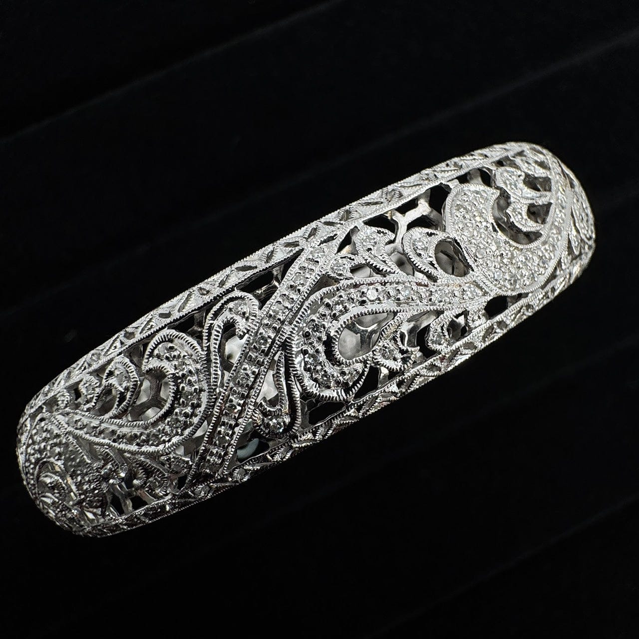 Luxury Promise Japan 49703 750 Diamond Bangle D0.74 26.7g