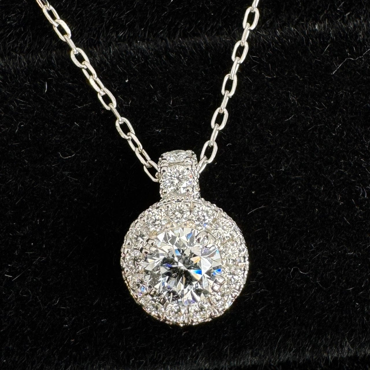 Luxury Promise Japan 49735 D-VVS2-EX-N Pt950 Diamond Pen Neck D0.563 D0.55 4.2 Medium