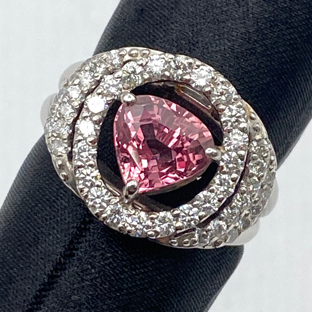 Luxury Promise Japan 50627 Pt900 Paparazzi S Ring PLP2.27 D0.78 Madagascar 9.5g GIA/GRJ US6.5