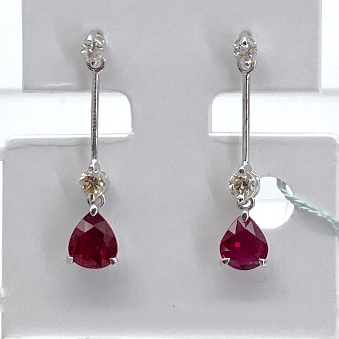 Luxury Promise Japan 50636 K14WG/K14 Ruby Earrings R0.83 R0.50 D0.15*2 Pt900 1.3g GRJ