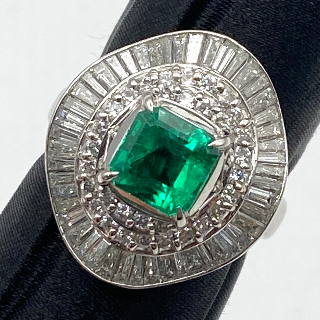 Luxury Promise Japan 31819 Pt900 Emerald Ring E1.50 D1.65 14g GRJ US6.25
