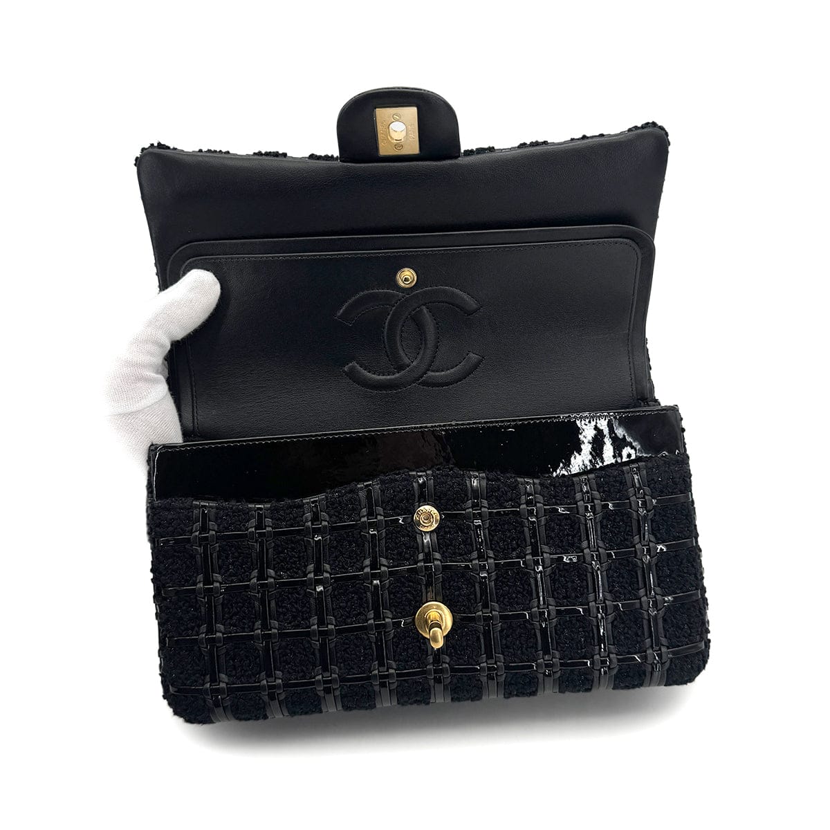 Luxury Promise Japan CHANEL BLOCK CHECK CHAIN SHOULDER BAG BLACK TWEED ENAMEL GOLD HARDWARE 90318754