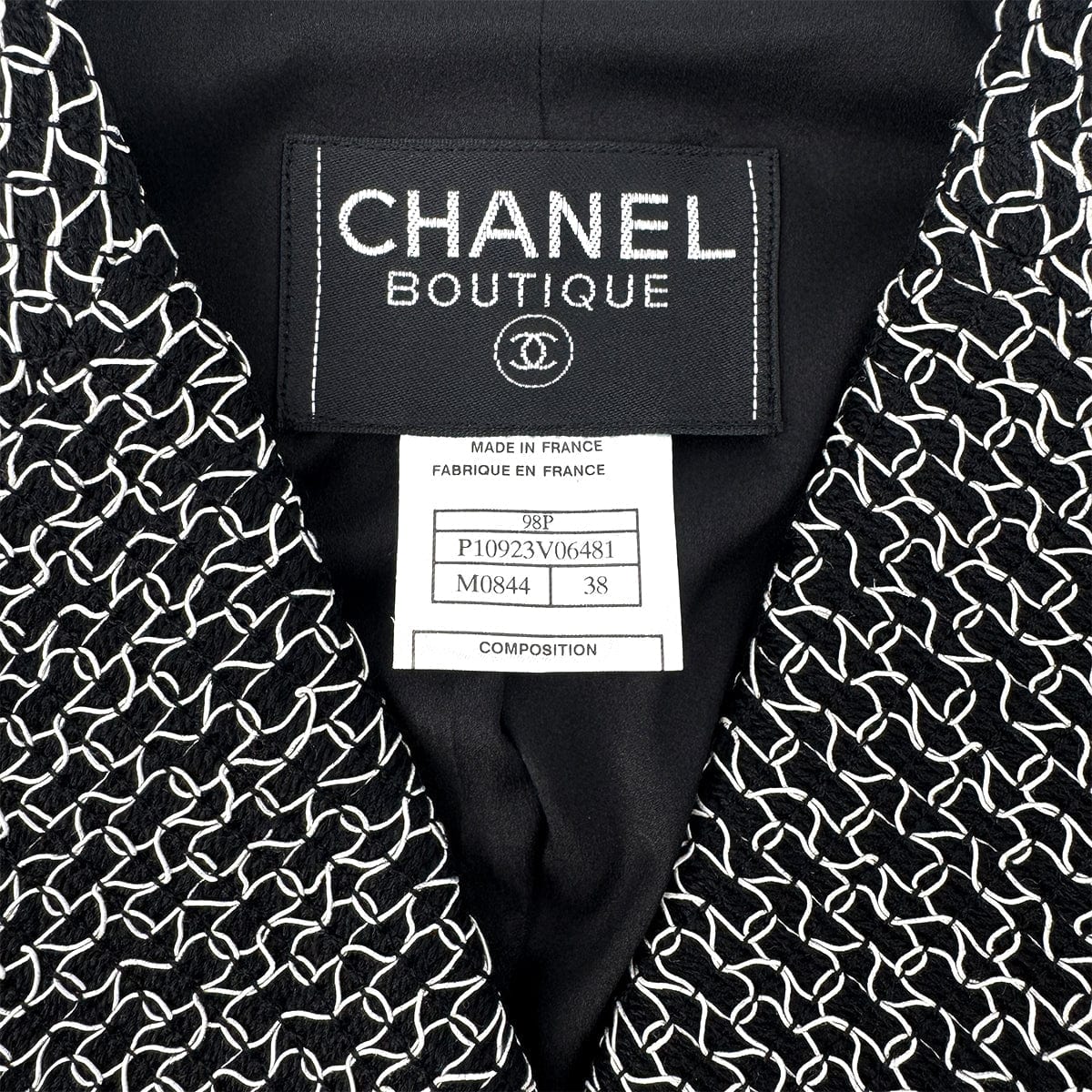 Luxury Promise Japan CHANEL BOUTIQUE VINTAGE DOUBLE BUTTON JACKET BLACK WHITE WOOL 38 98P RTW 90289566