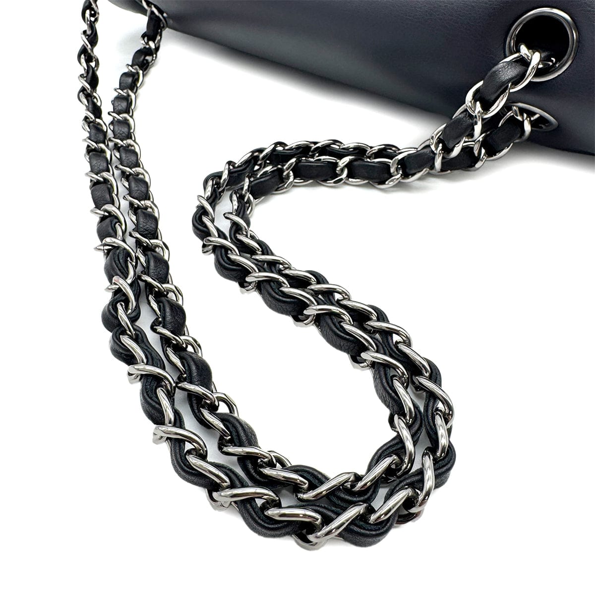 luxury promise japan CHANEL CHAIN SHOULDER BAG NAVY BLACK LEATHER RUTHENIUM HARDWARE 90317881