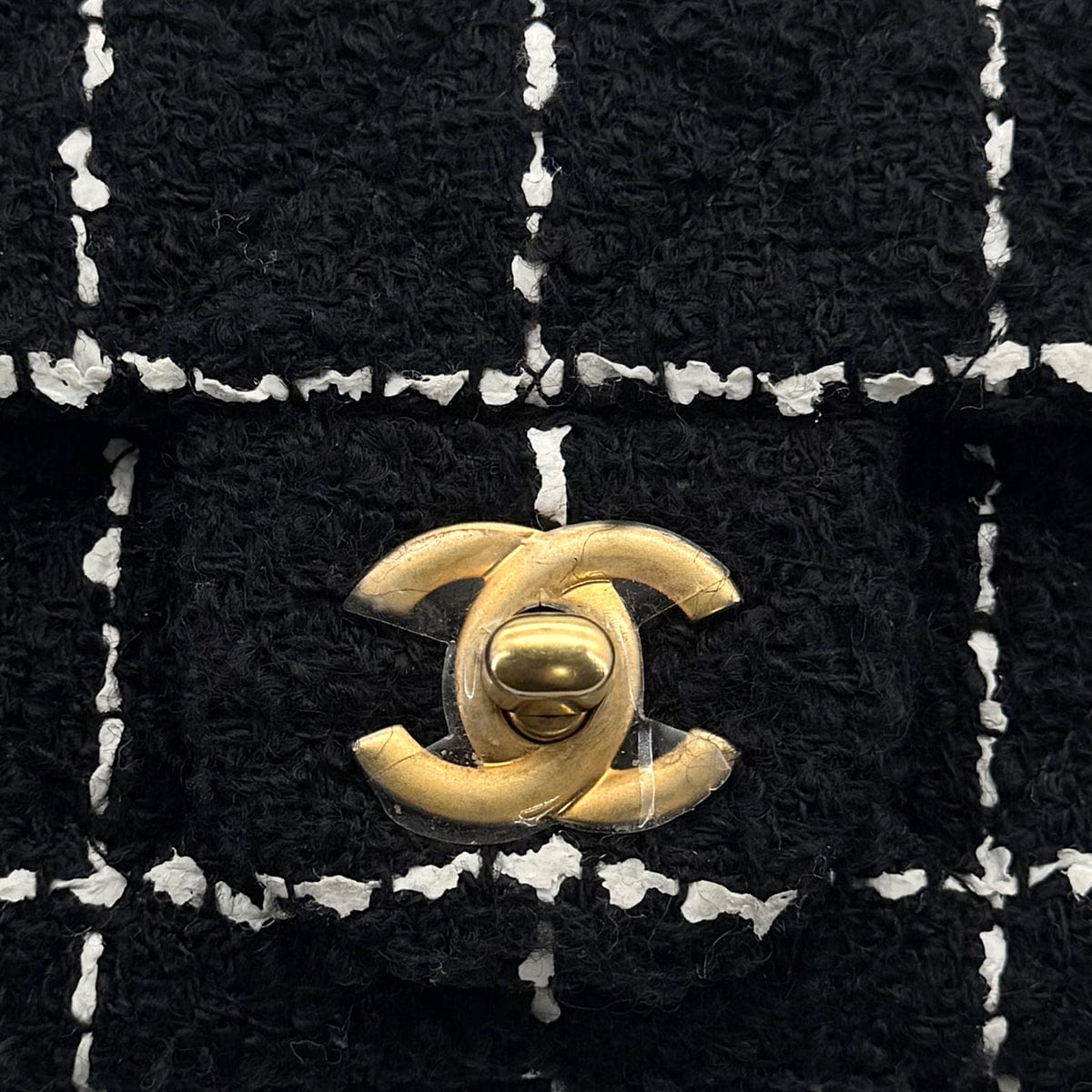 Luxury Promise Japan CHANEL COCO BALL MINI MATELASSE CHAIN SHOULDER BAG BLACK WHITE TWEED GOLD HARDWARE 90318755