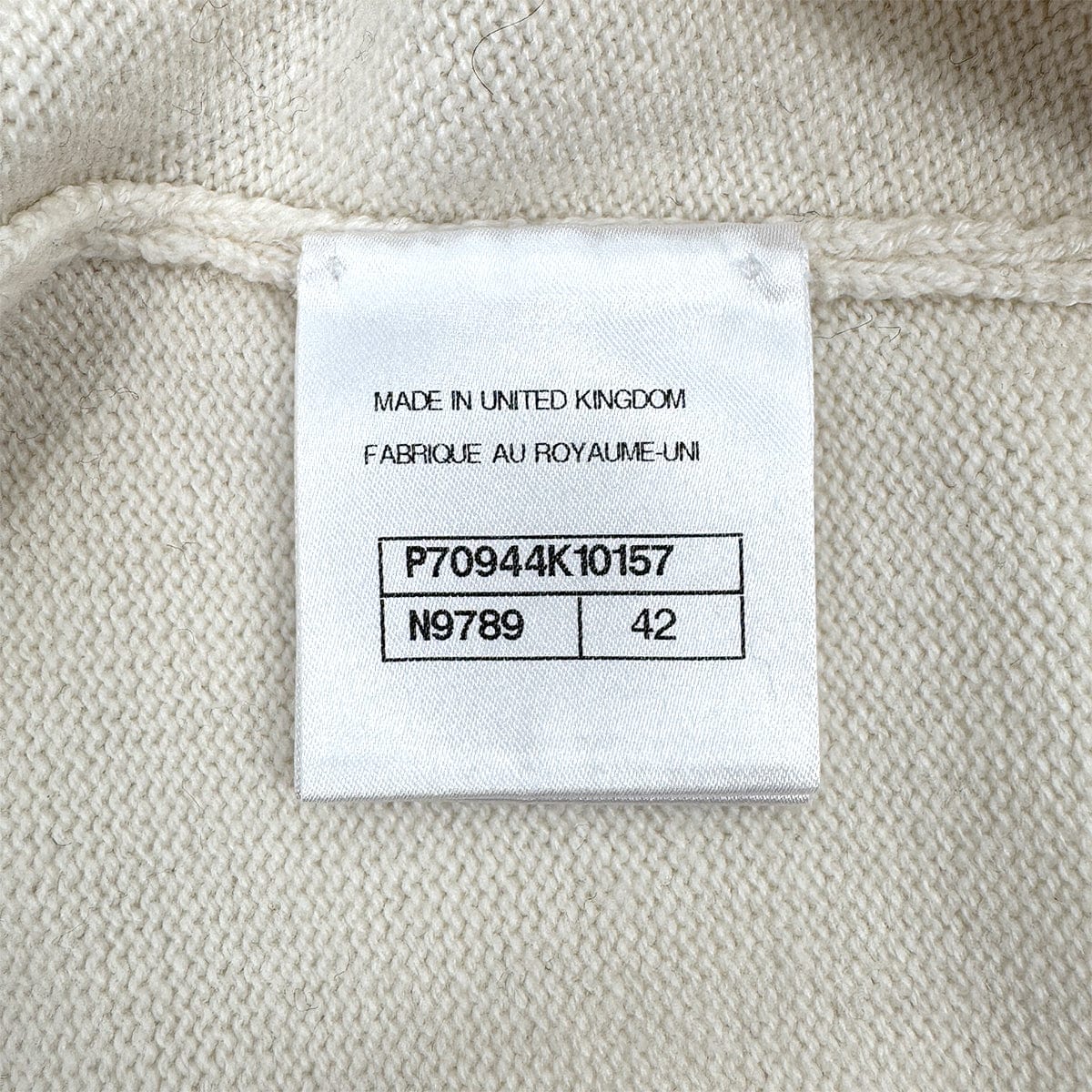 Luxury Promise Japan CHANEL COCO BUTTON KNIT TOPS FLOWER WHITE BLACK CASHMERE 42 P70 RTW 90324149